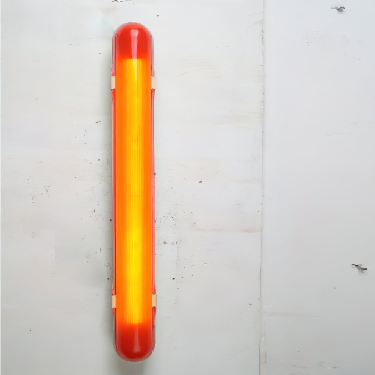 Wavel Rote Wandleuchte aus Kunststoff-Letslighting