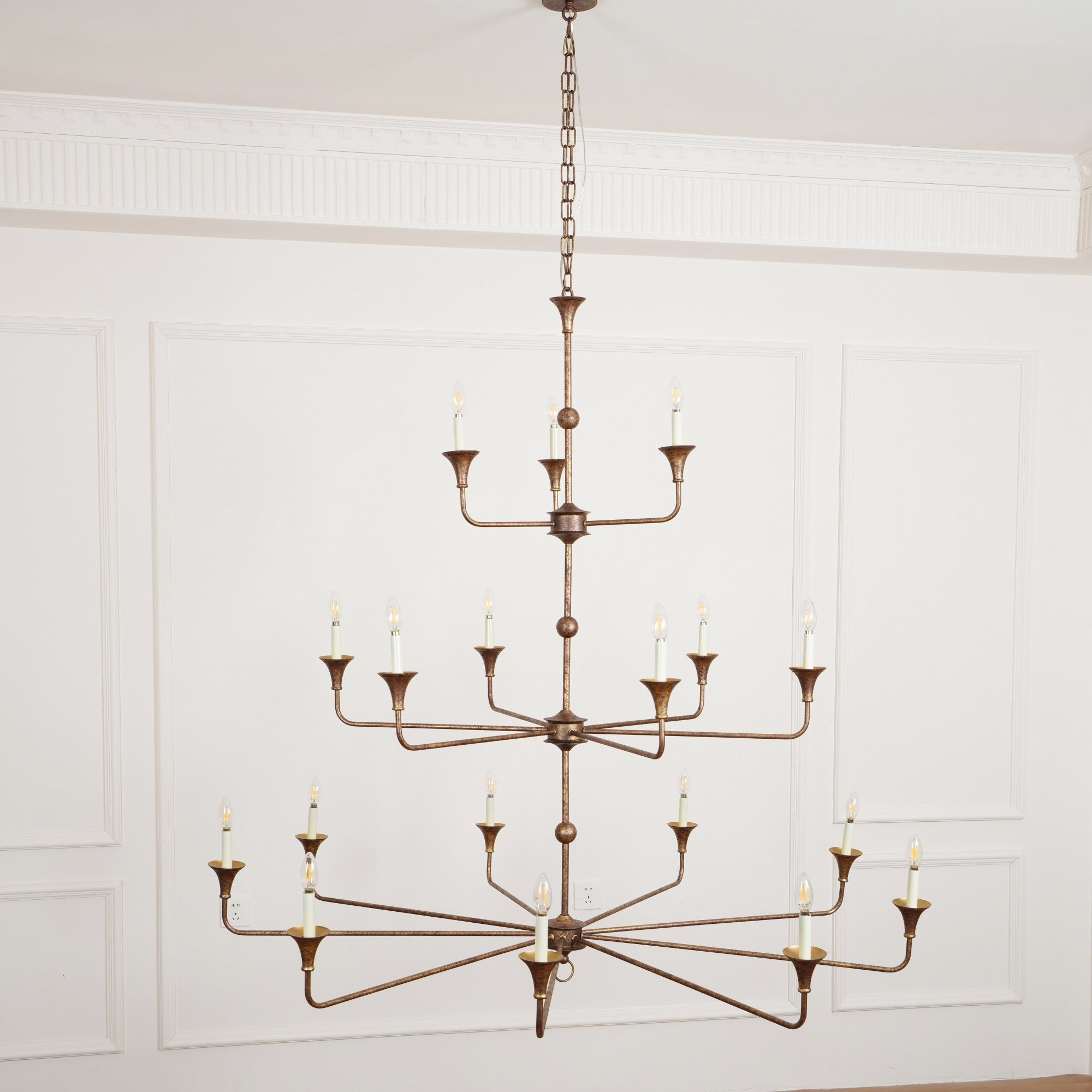 Wisp Großer Vintage-Kronleuchter im Industriestil in Bronze-Letslighting