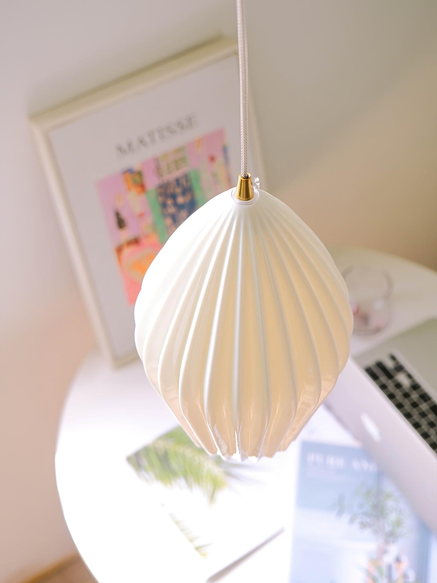 Solara Pendelleuchte Keramik Rippung Bone China Elegant-Letslighting