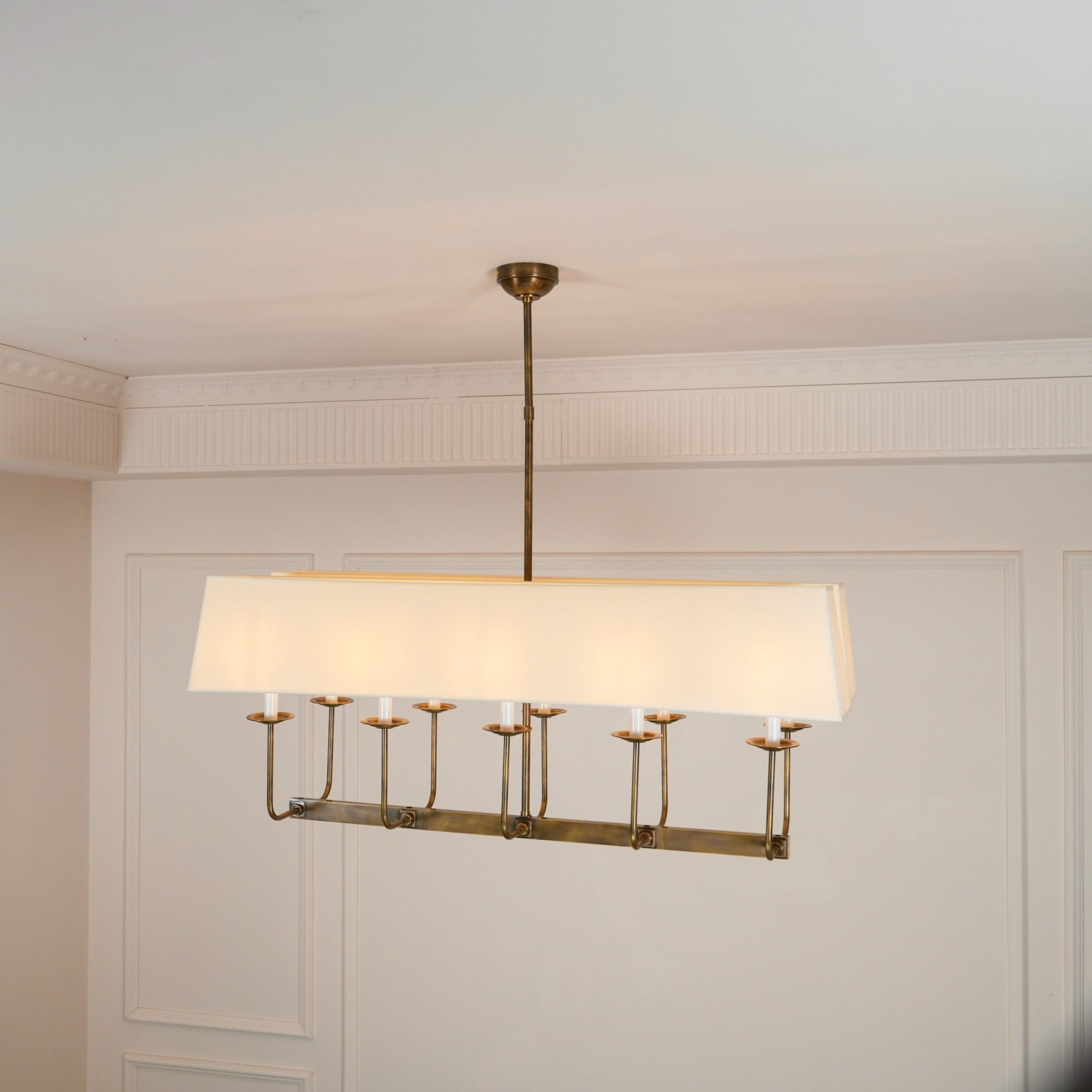 Beacon Linearer Kronleuchter aus Messinggewebe-Letslighting