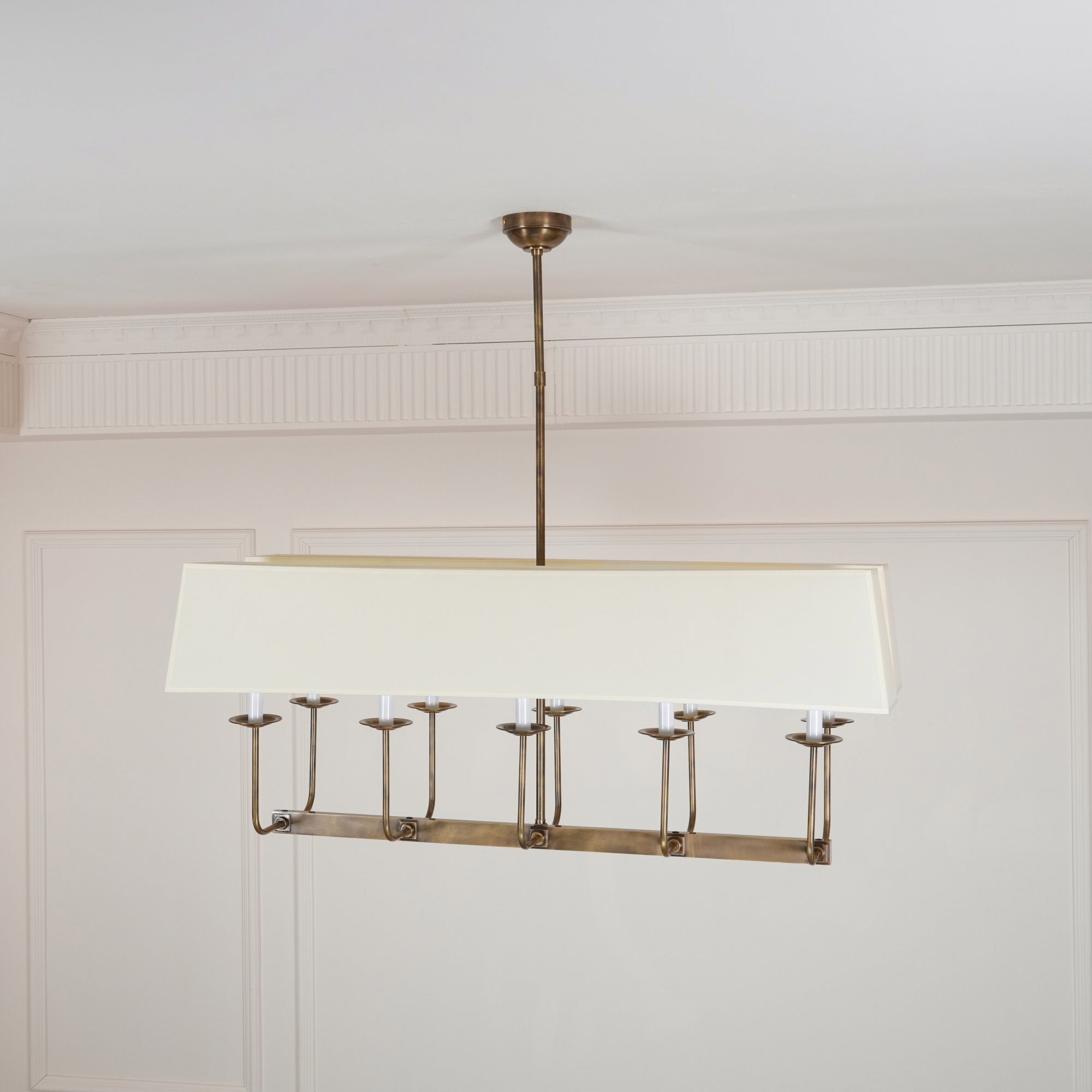 Beacon Linearer Kronleuchter aus Messinggewebe-Letslighting