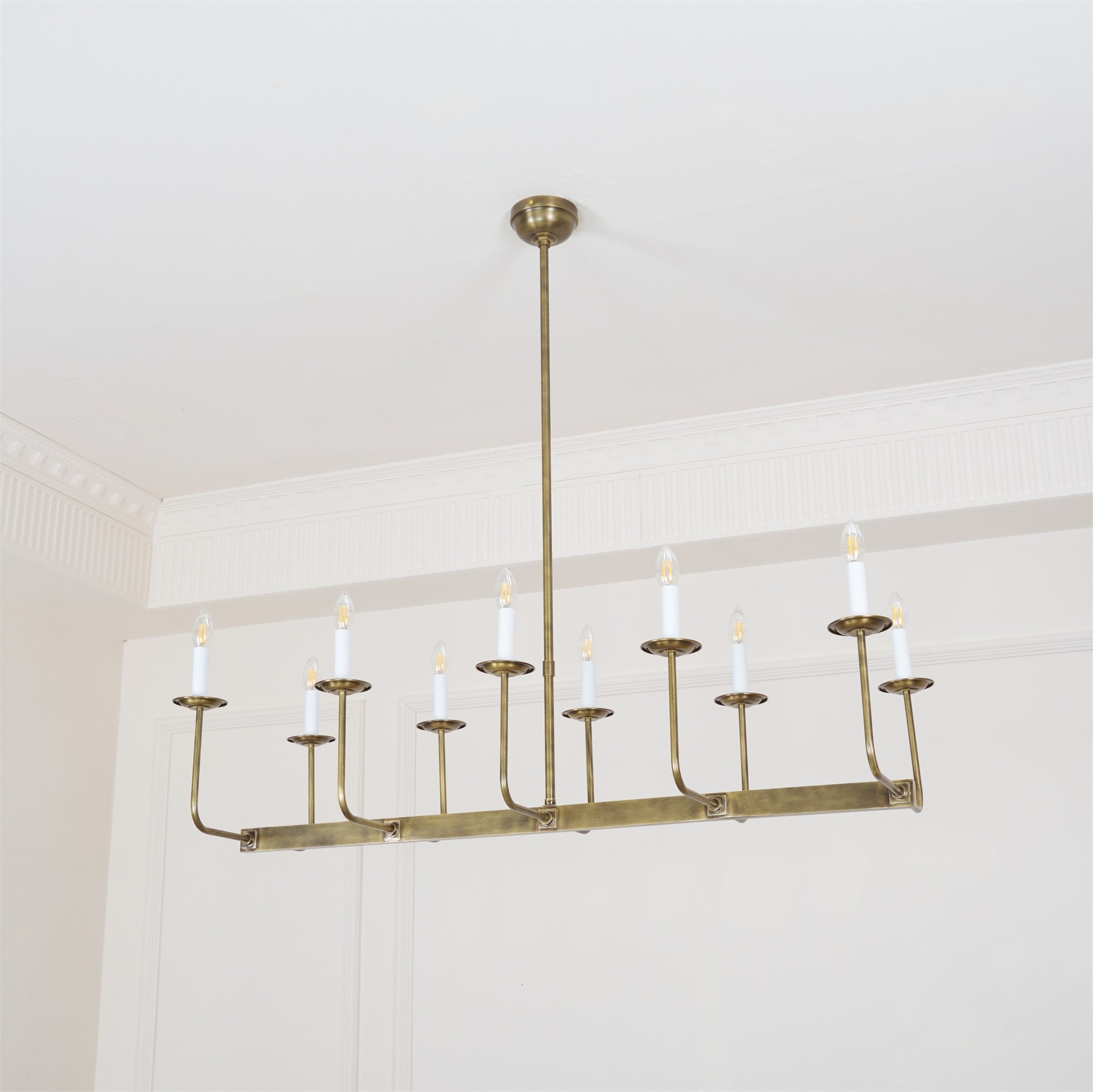 Beacon Linearer Kronleuchter aus Messinggewebe-Letslighting