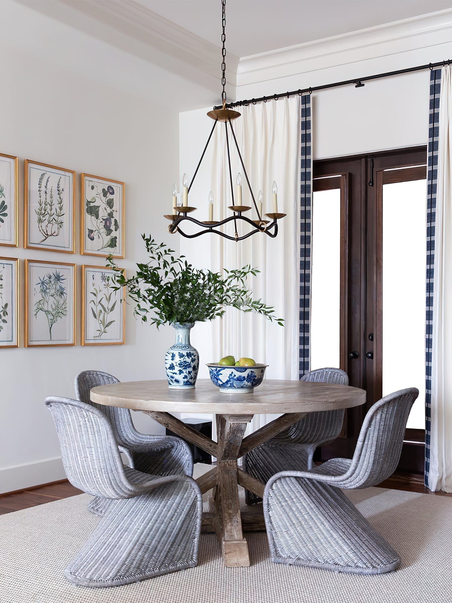 Choros Chandelier - Blowlighting