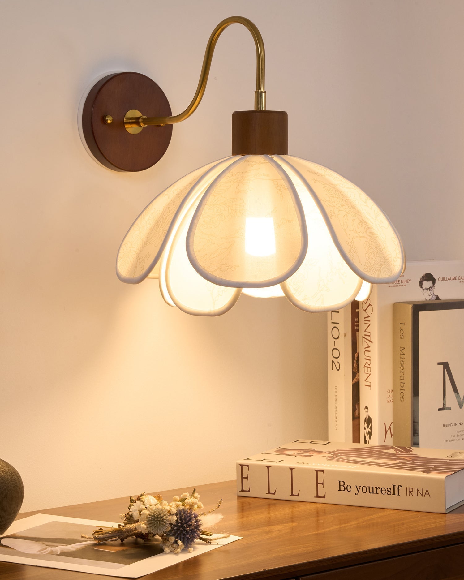 Florayne Vintage Floral Glass Wall Lamp - Letslighting