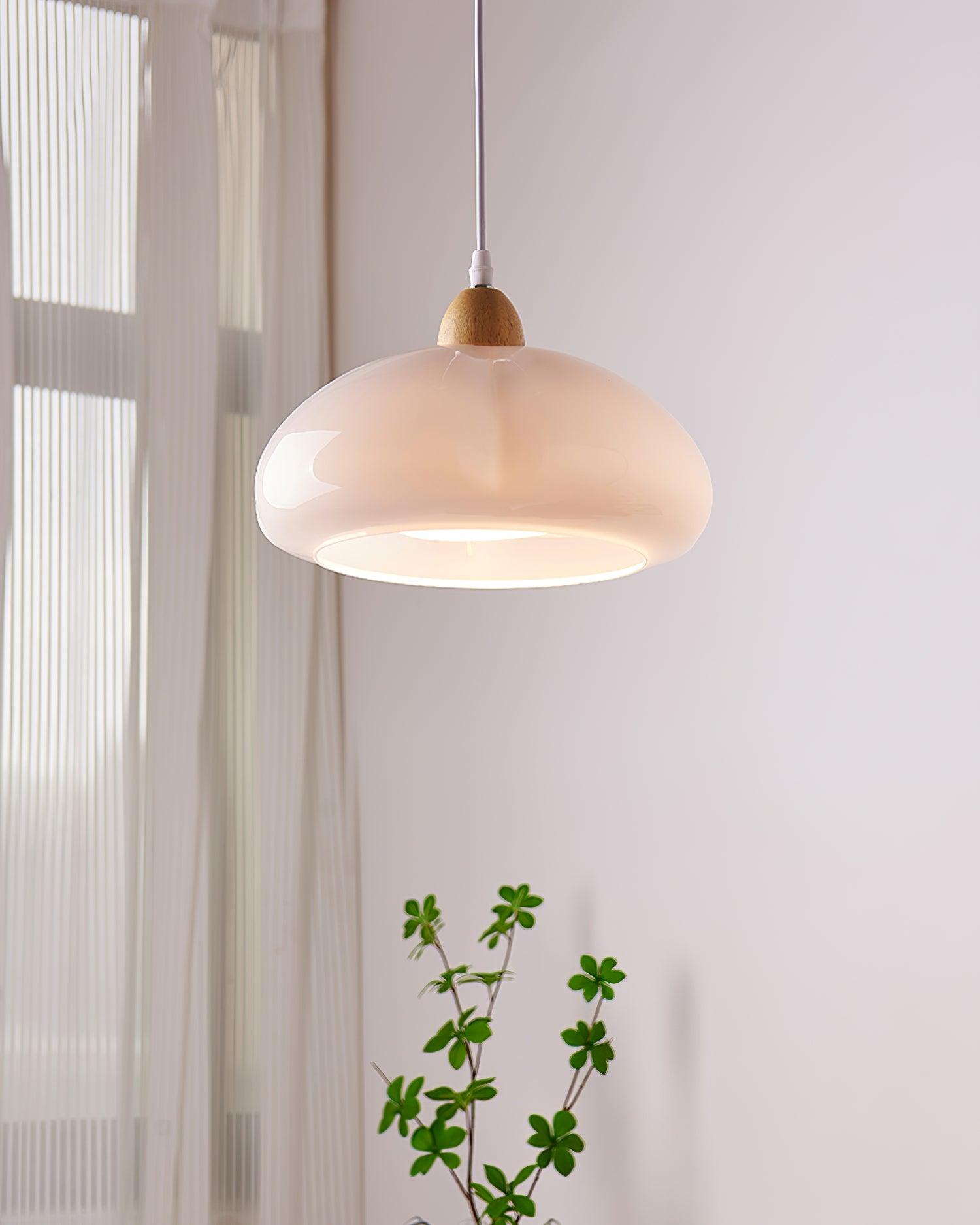 Pendelleuchte Abgerundeter Glasschirm Holzakzent Verspielt Modern-Letslighting