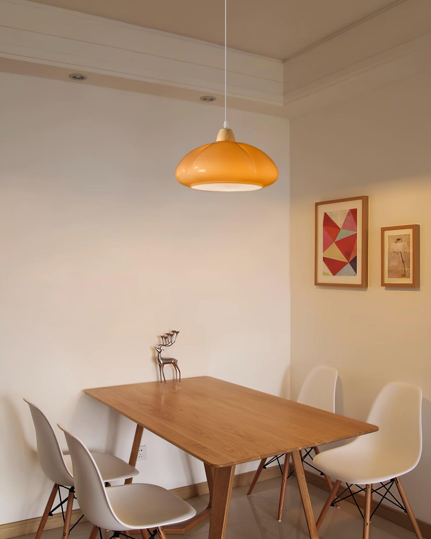 Pendelleuchte Abgerundeter Glasschirm Holzakzent Verspielt Modern-Letslighting