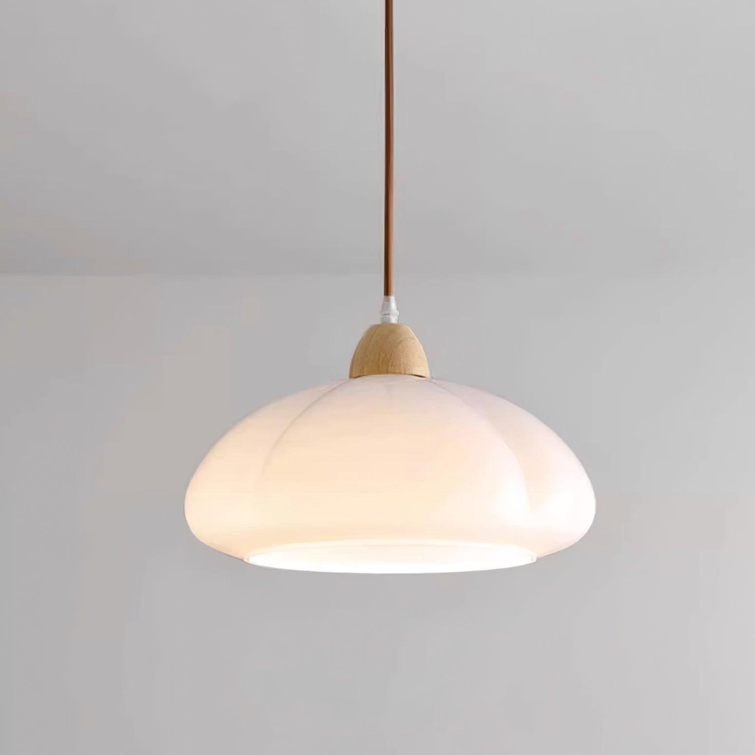 Pendelleuchte Abgerundeter Glasschirm Holzakzent Verspielt Modern-Letslighting