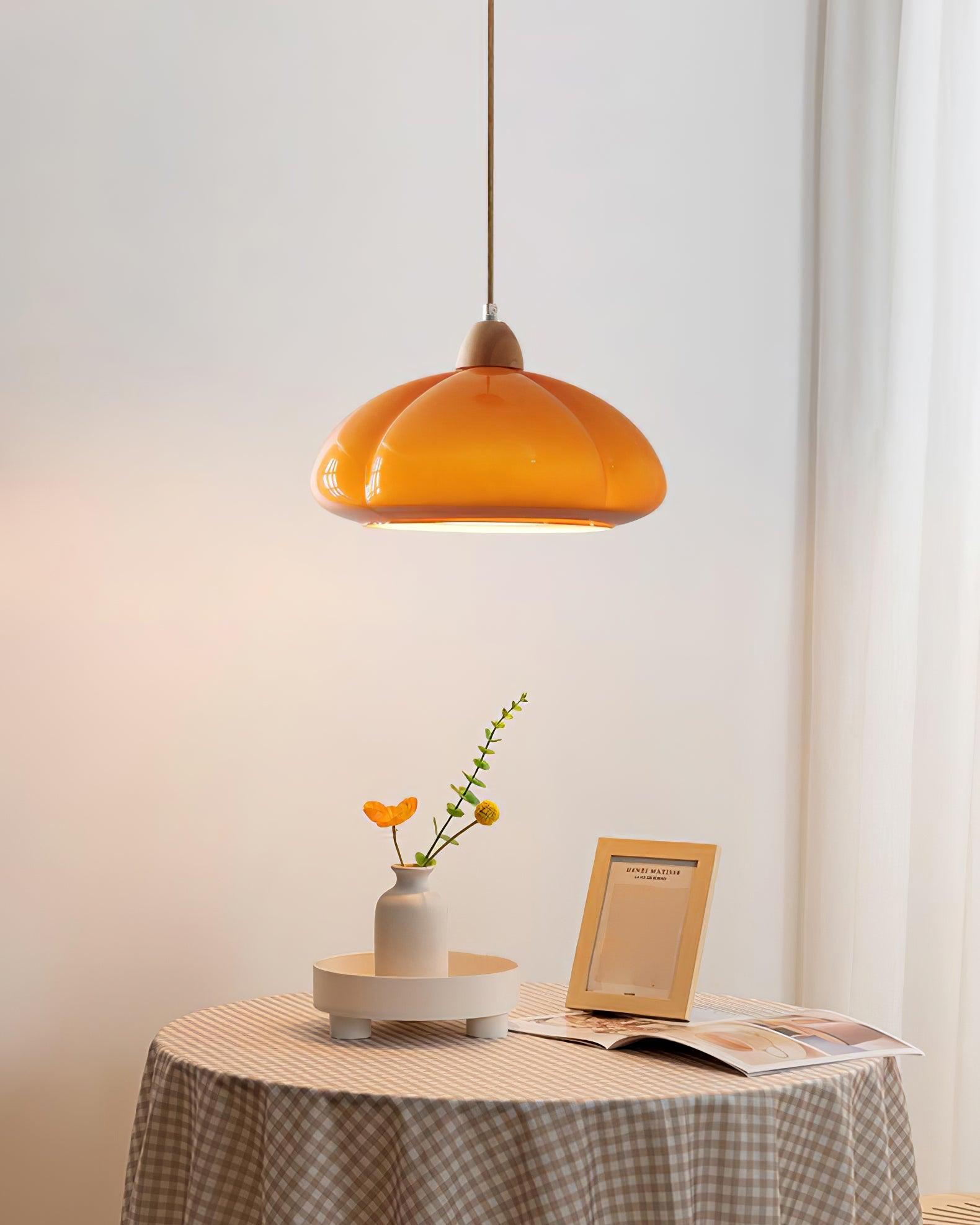 Pendelleuchte Abgerundeter Glasschirm Holzakzent Verspielt Modern-Letslighting