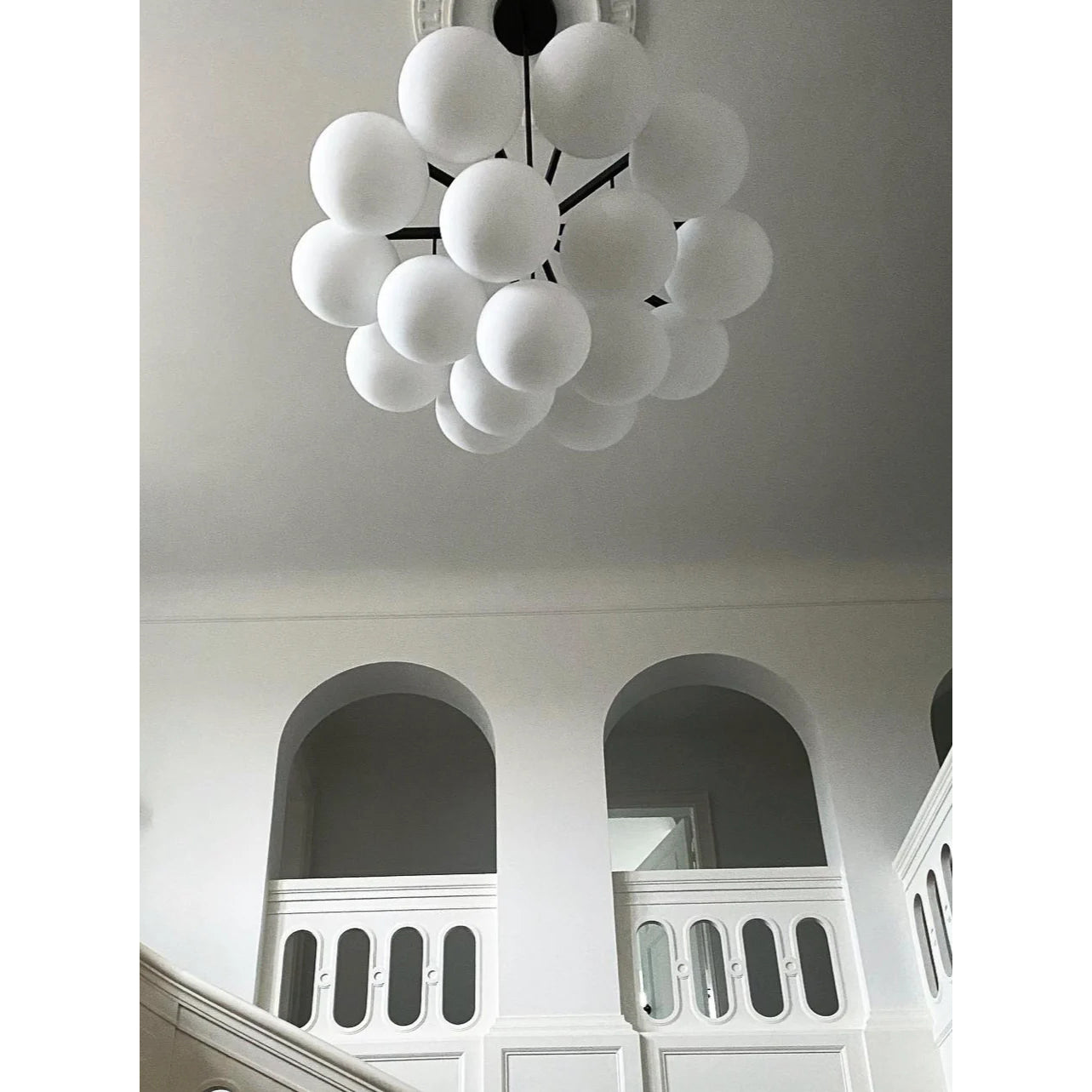 Edge Eleganter Messing-Glas-Kronleuchter-Letslighting
