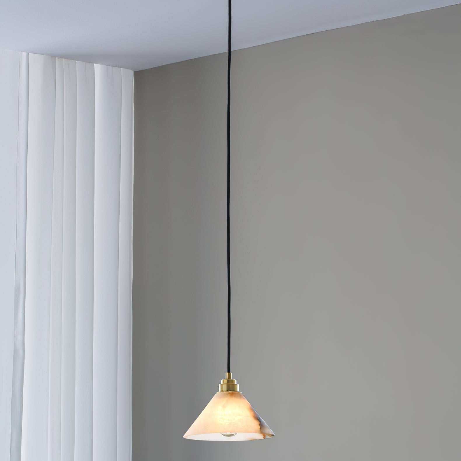 Xen Modern Minimalist Brass Alabaster Pendant Lamp - Letslighting