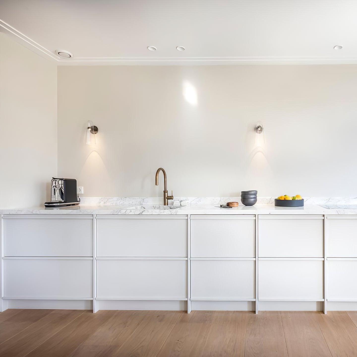 Yoke Minimalistische Glas-Wandleuchte-Letslighting