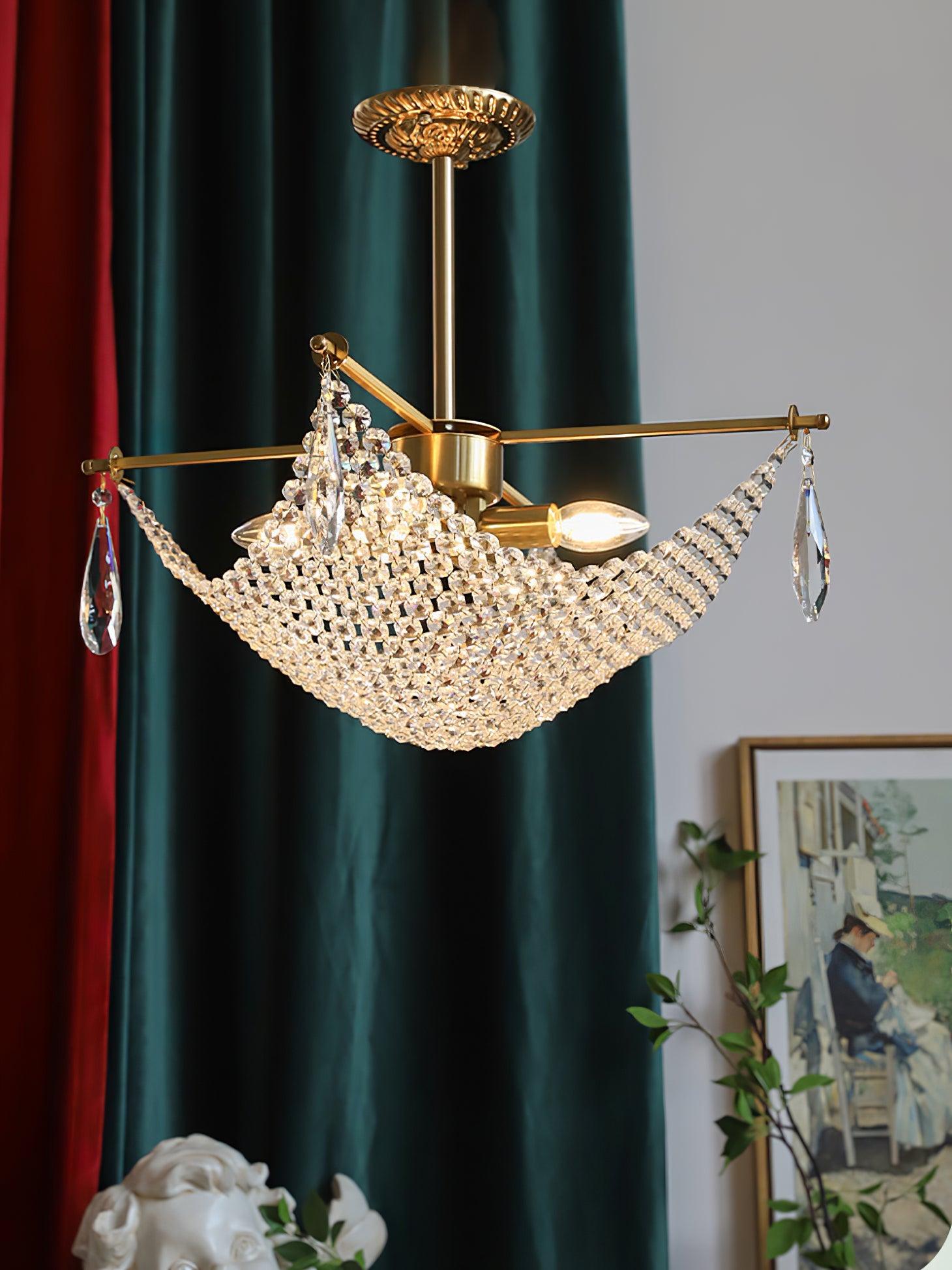 Lustra Kronleuchter mit Kristallketten und Kristall-Letslighting