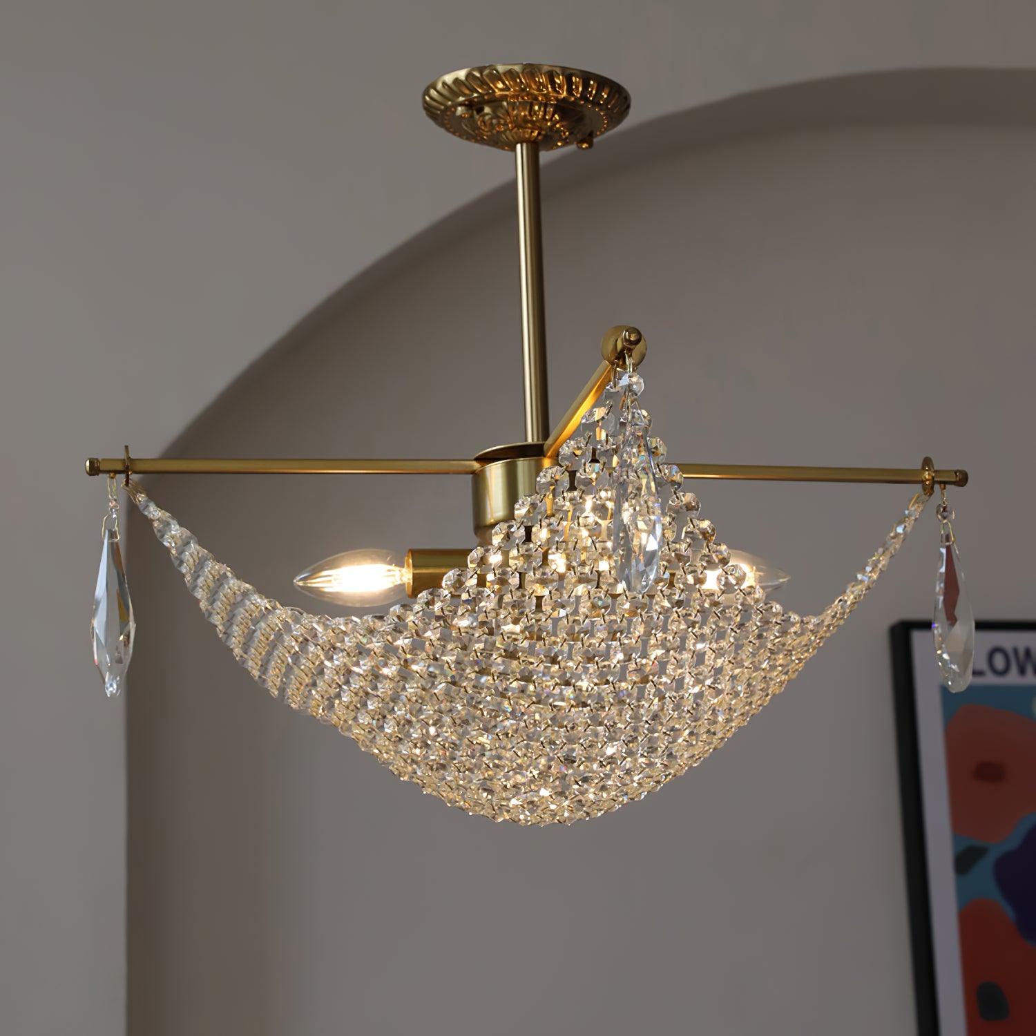 Lustra Kronleuchter mit Kristallketten und Kristall-Letslighting
