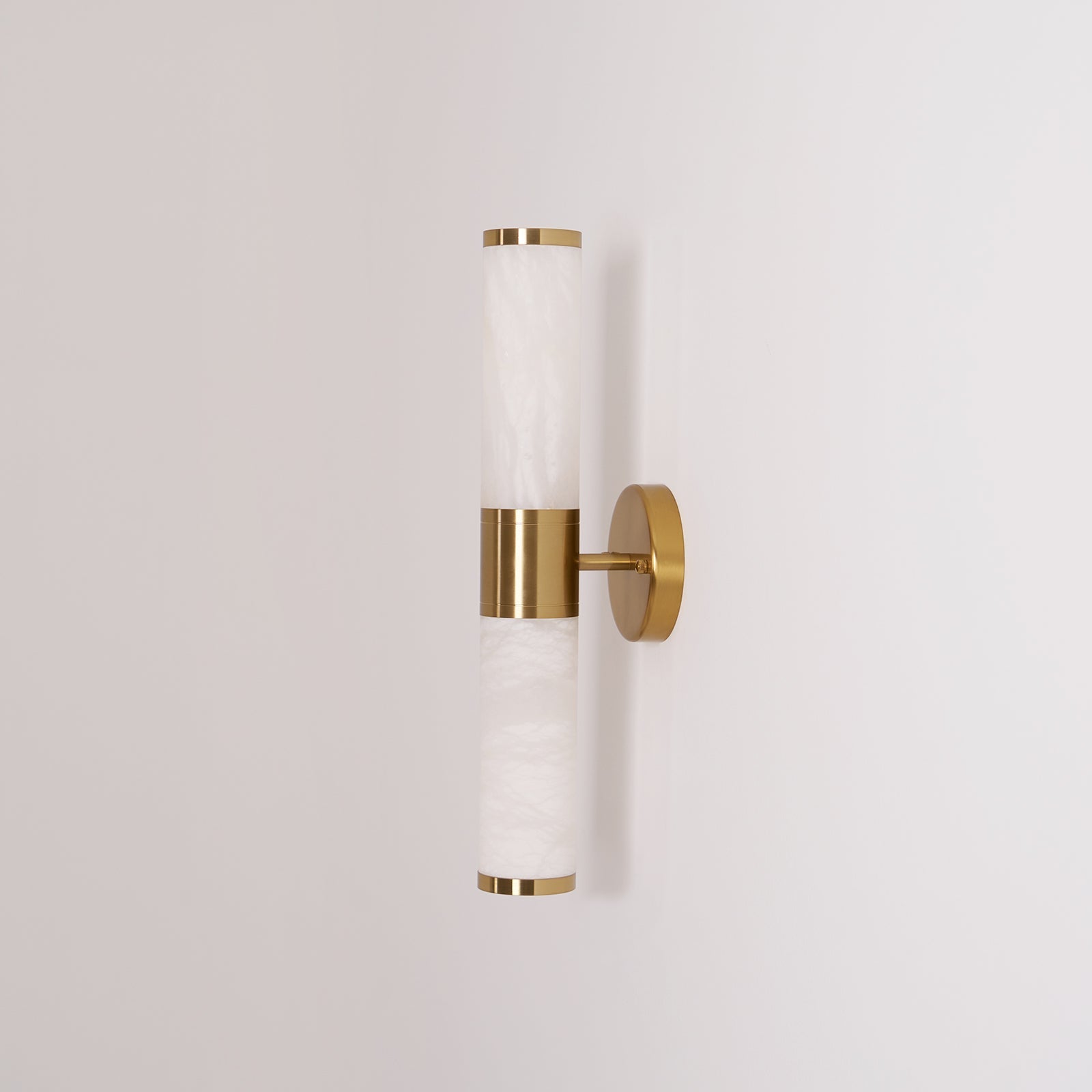 Kaia Minimalist Alabaster Wall Lamp - Neutralighting