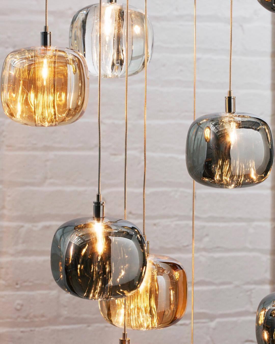 Cubie Chandelier - Blowlighting