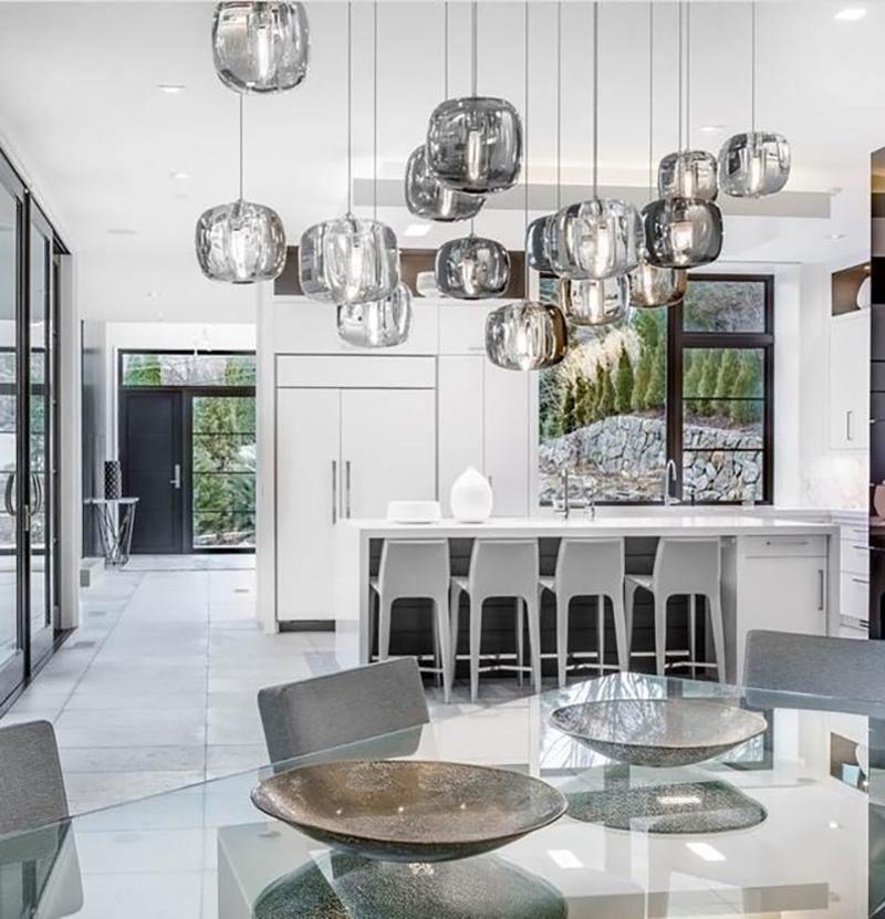 Cubie Chandelier - Blowlighting