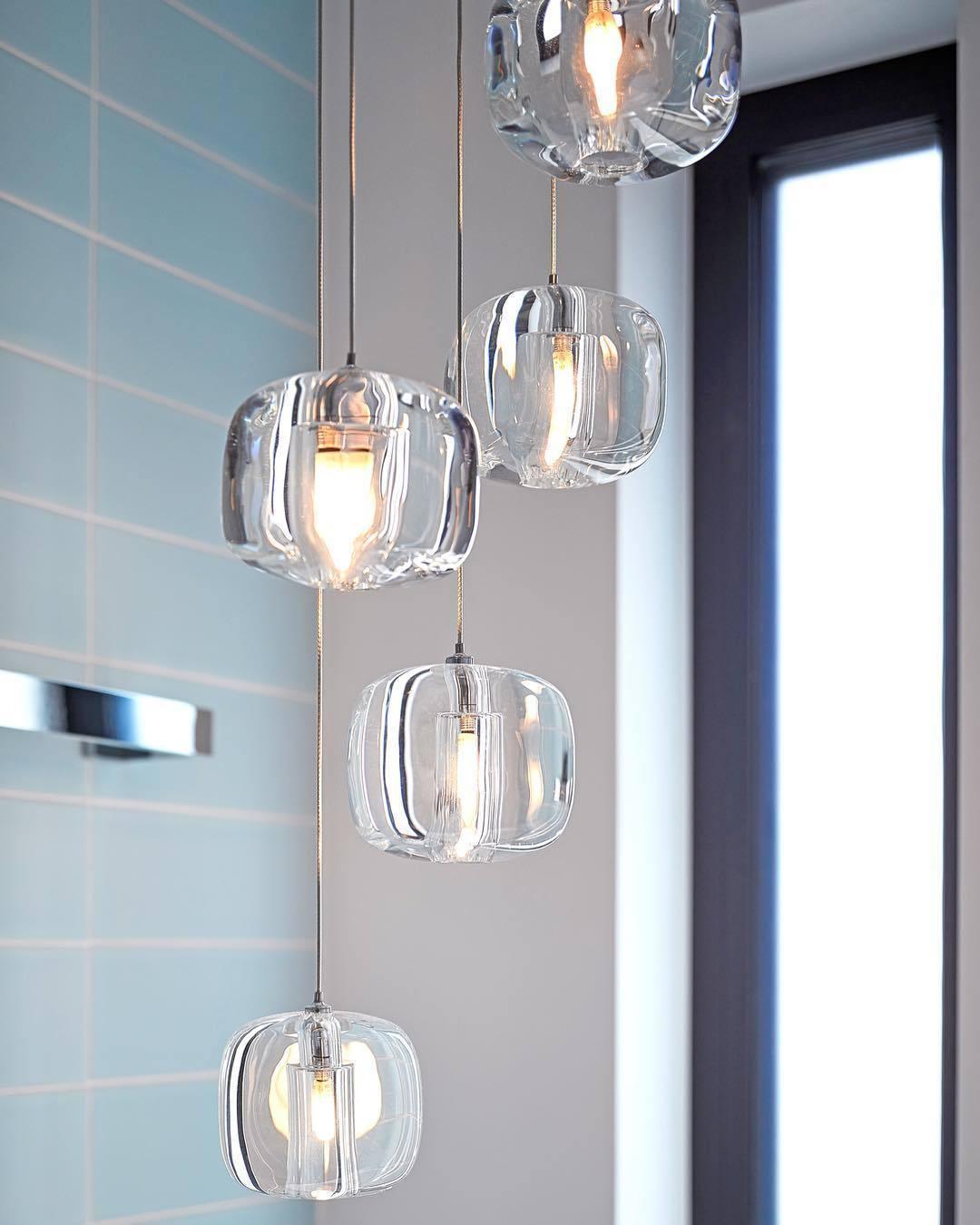 Cubie Chandelier - Blowlighting