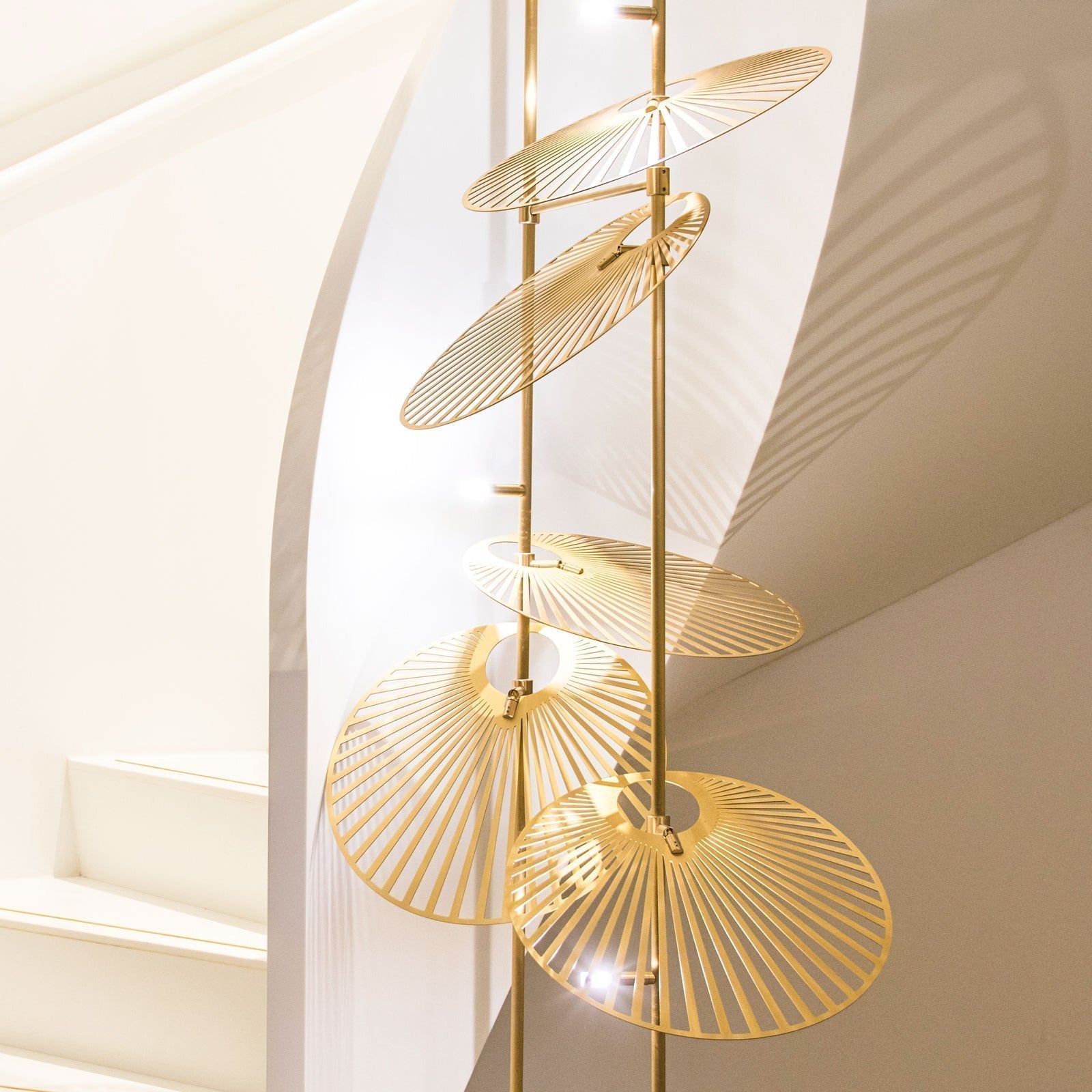 Odoraris Luxus Blatt Kronleuchter-Letslighting