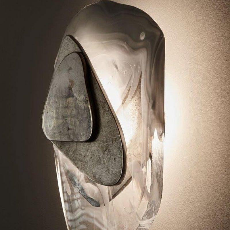 Beatrice Künstlerische Wandleuchte aus schwarzem Glas