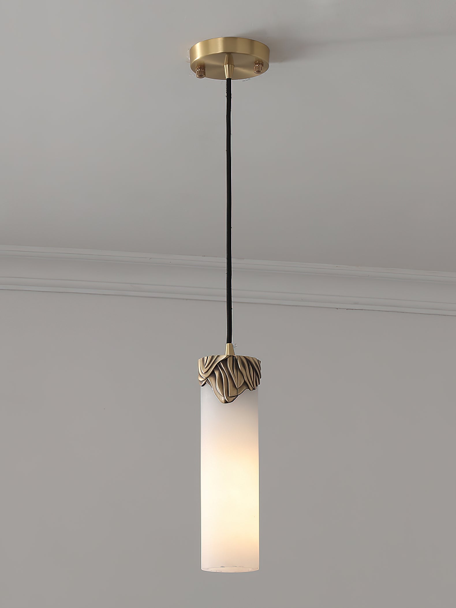 Quiver Modern Minimalist Brass Alabaster Pendant Light - Letslighting