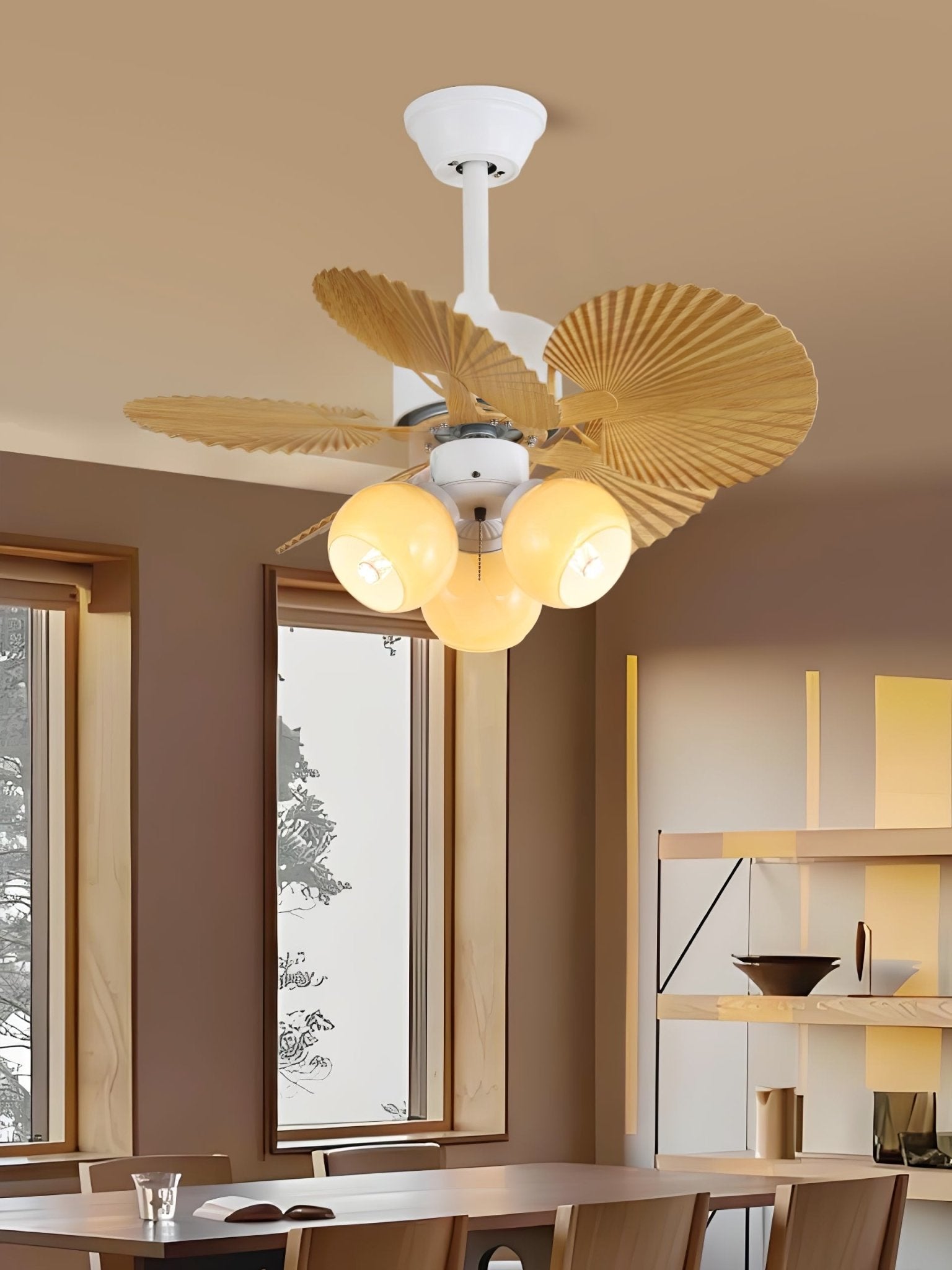 Produktabmessungen für Modell C der Aurelia Deckenventilatorleuchte
