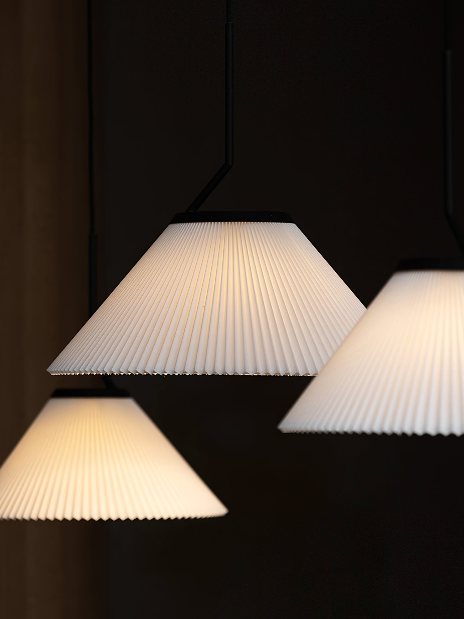 Knell Plissiert Schwarz Kunststoff Pendelleuchte-Letslighting