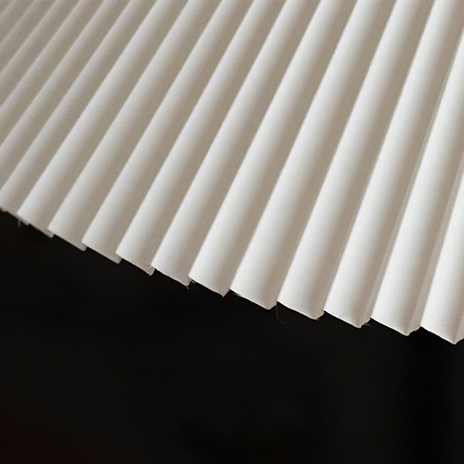 Knell Plissiert Schwarz Kunststoff Pendelleuchte-Letslighting