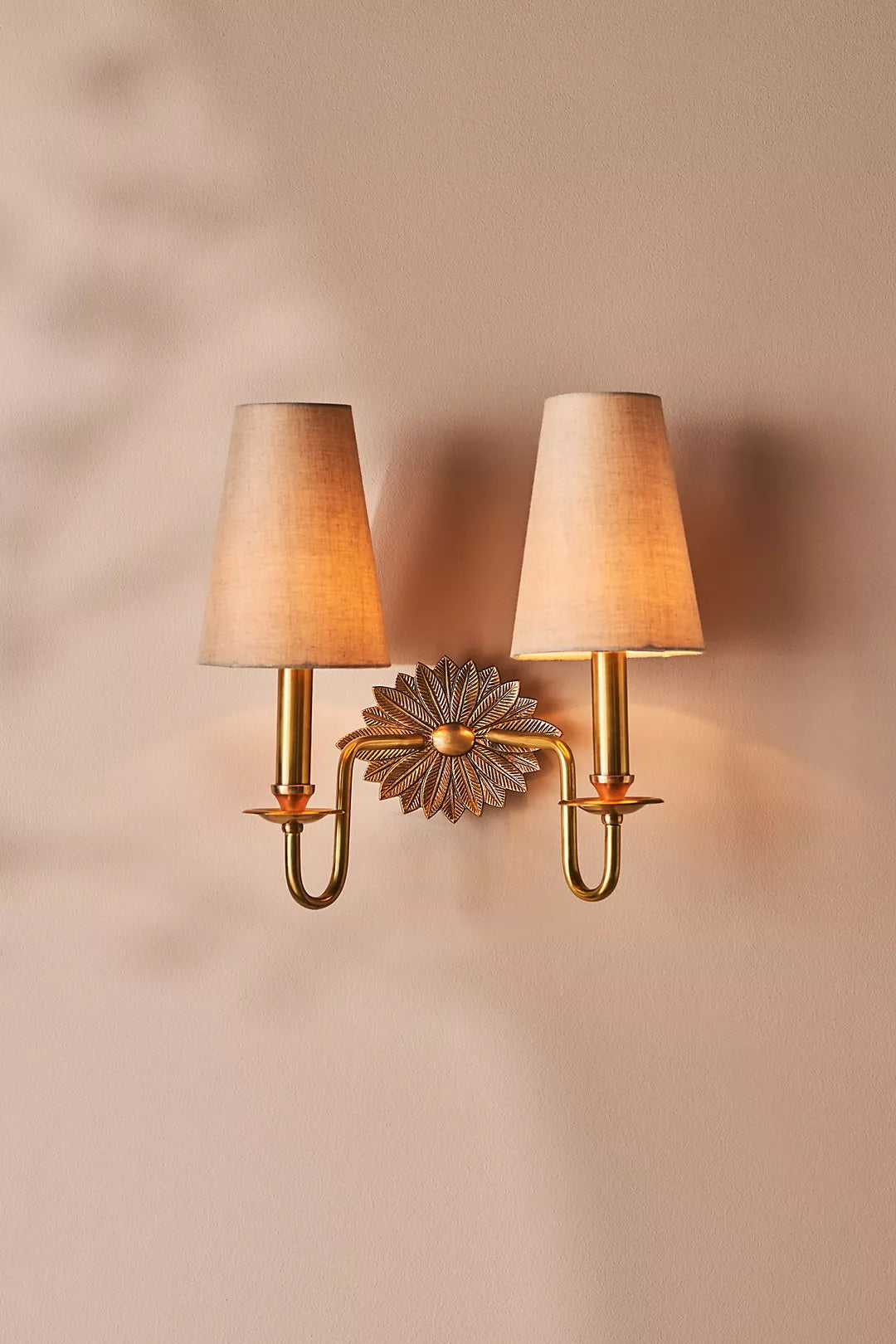 Nimb Elegance Wandleuchte aus Messinggewebe-Letslighting