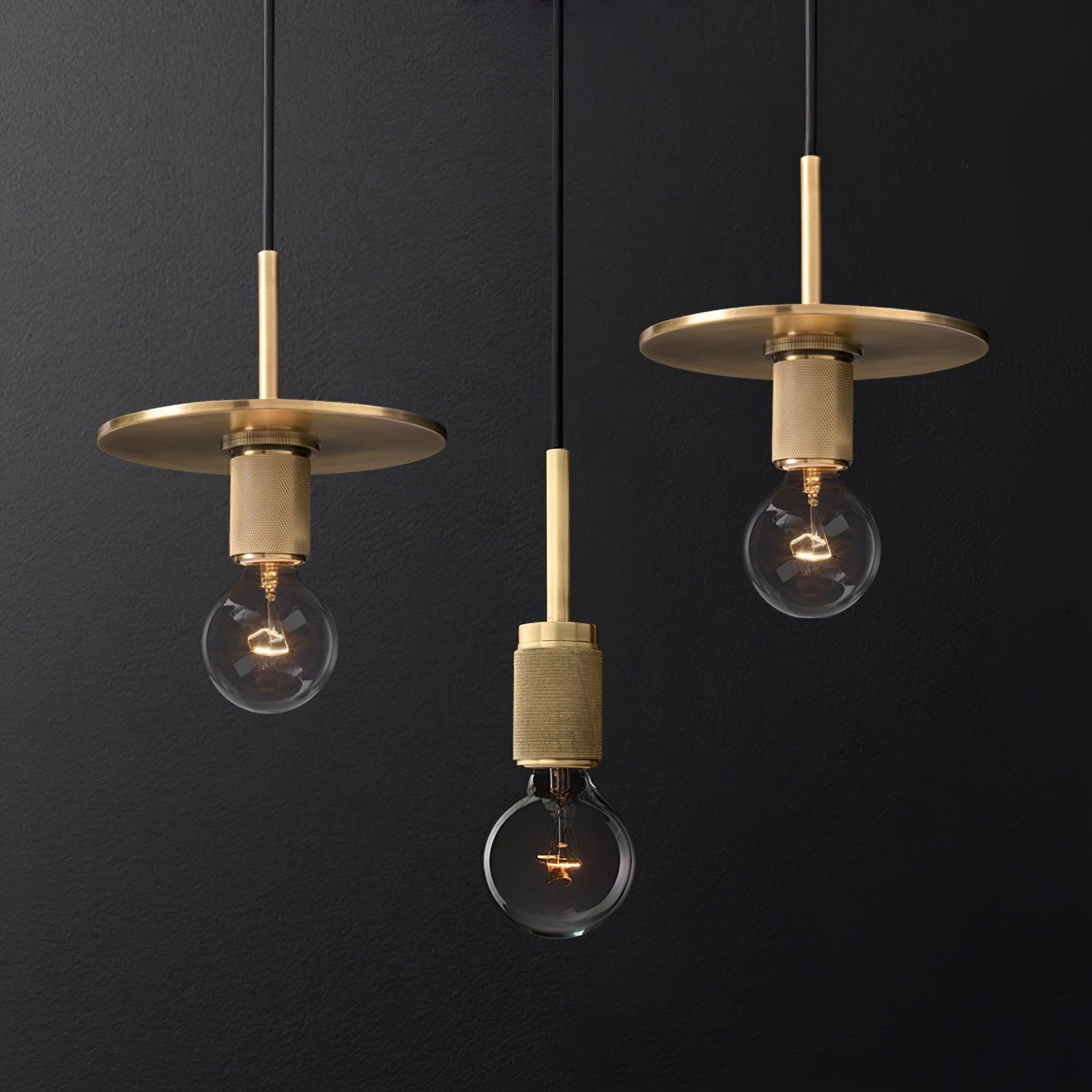 Tyler Minimalistische Pendelleuchte aus Messing-Letslighting
