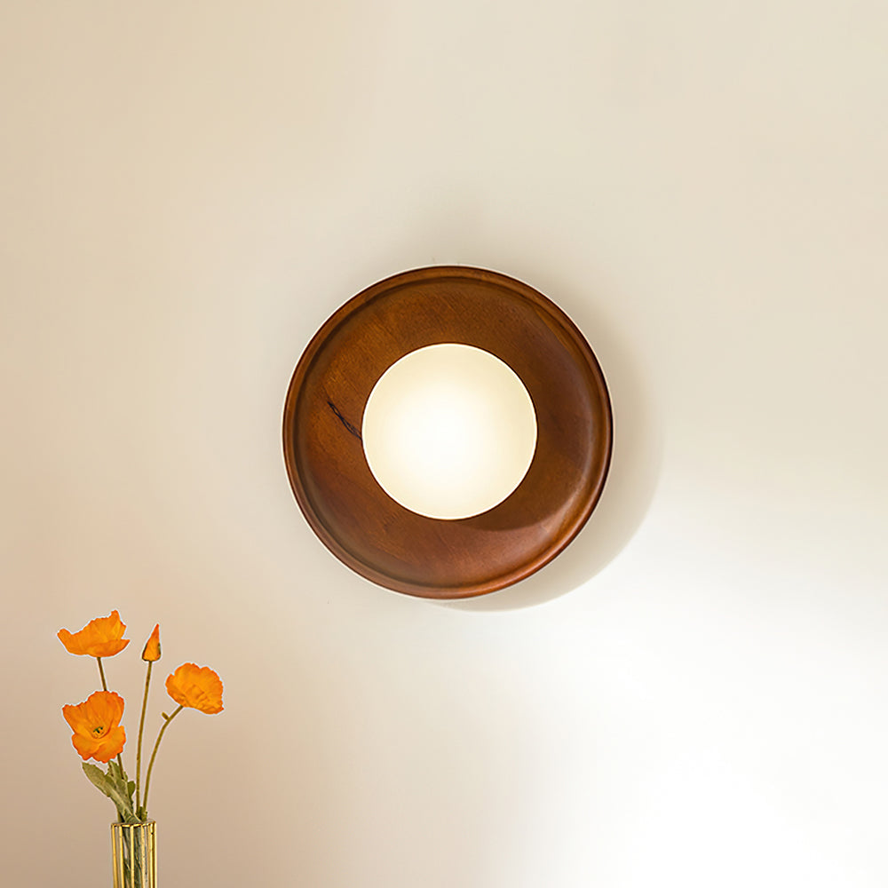 Novin Wandleuchte aus Holz-Letslighting