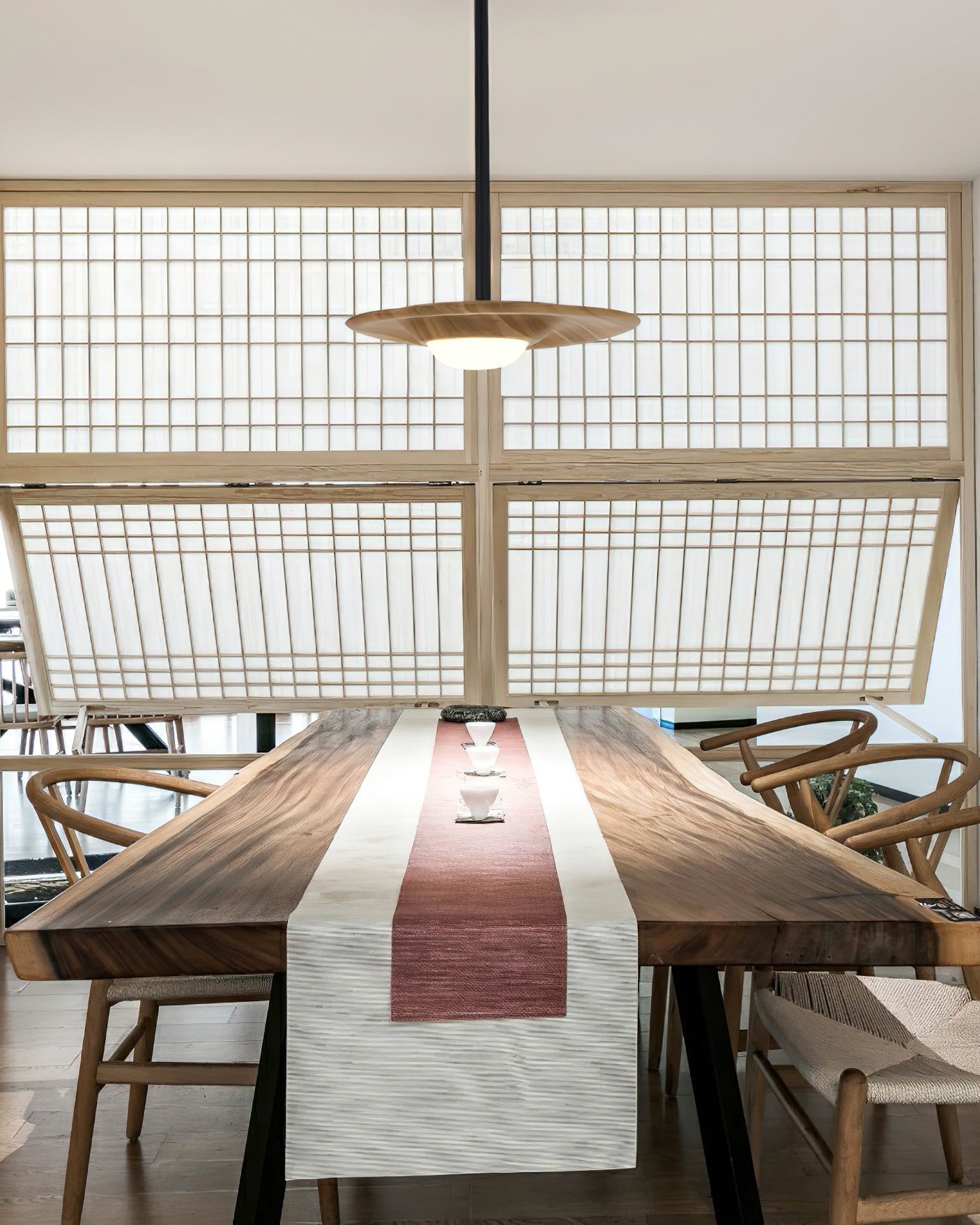 Cesilis Minimalistische Pendelleuchte aus Holz-Letslighting