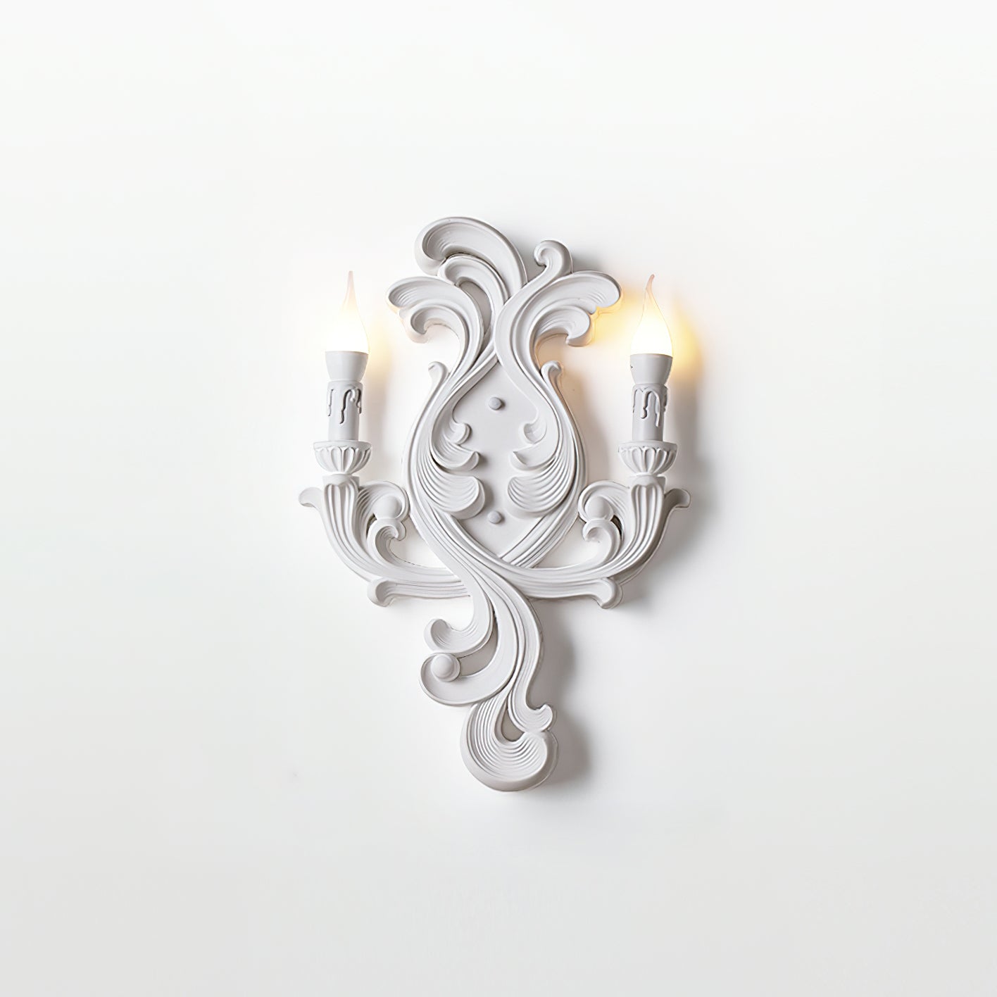 Vellum Skulpturale Wandleuchte Stuck Kerzenarme-Letslighting