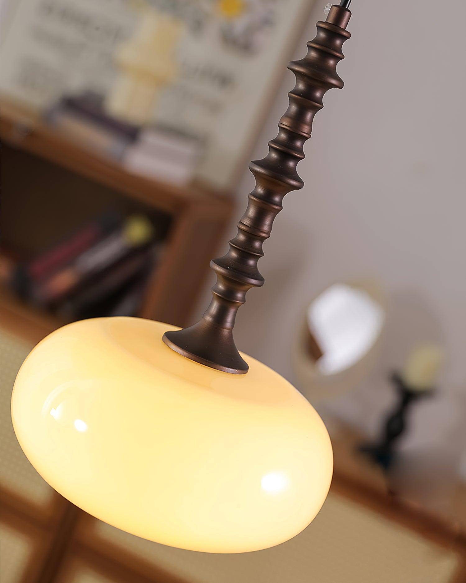 Pendelleuchte Weißer Glasschirm Gedreht Vintage-Letslighting