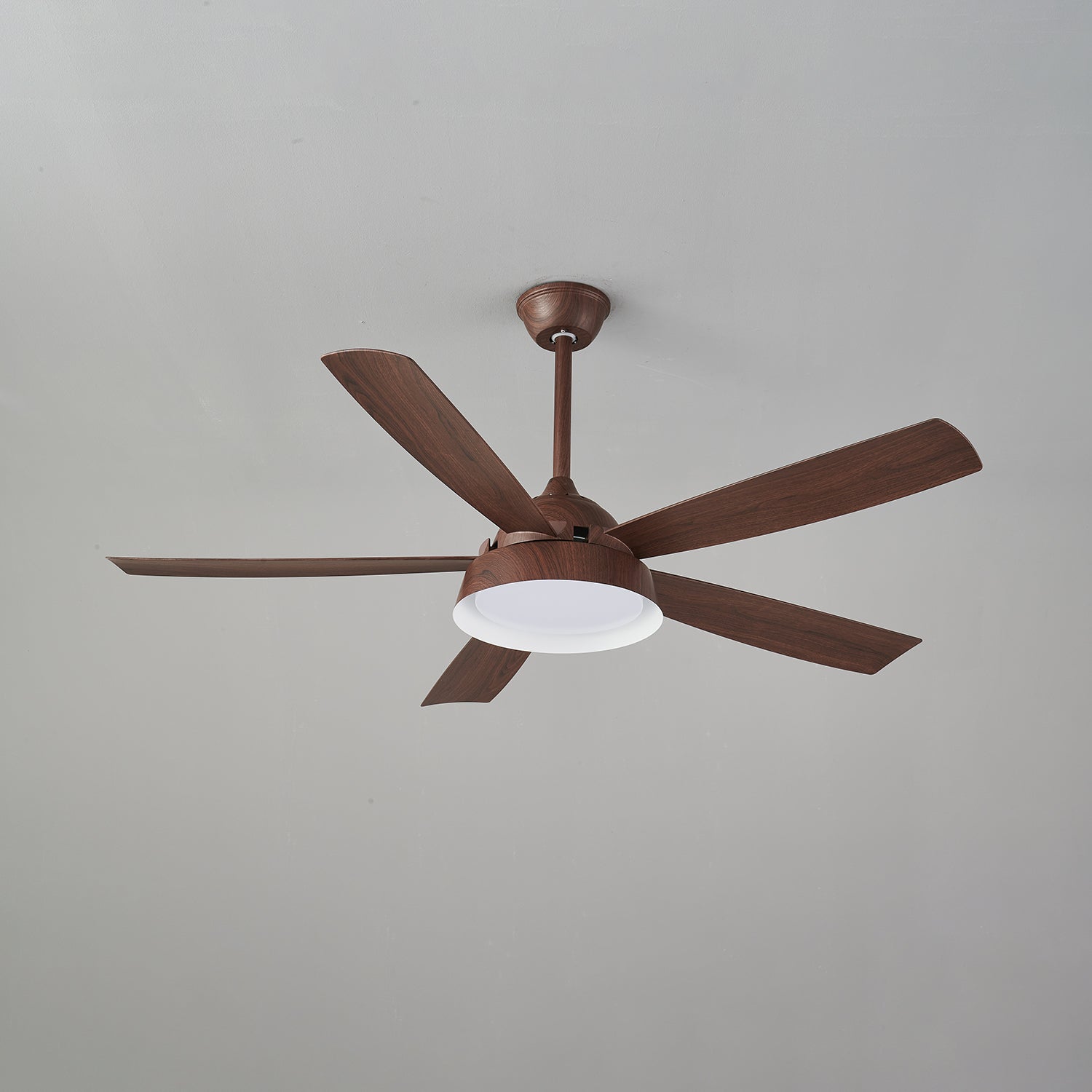 Orvino Deckenventilatorleuchte Holz, Detail des Acrylschirms