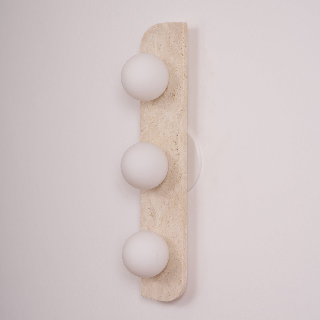 Alsilis Minimalist Travertine Wall Light - Neutralighting