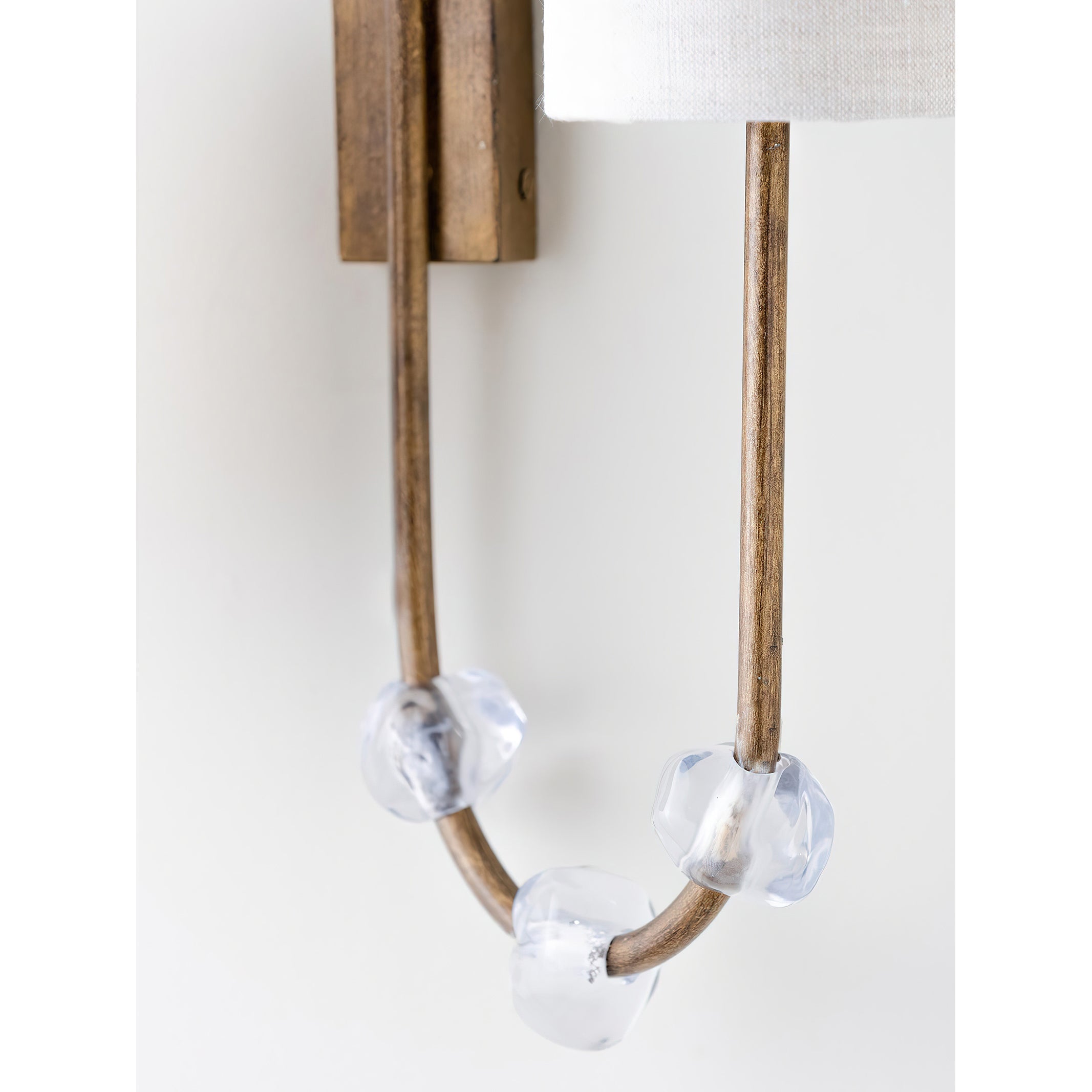 Rune Industrielle Vintage Wandleuchte aus Stoff mit Kristallen-Letslighting