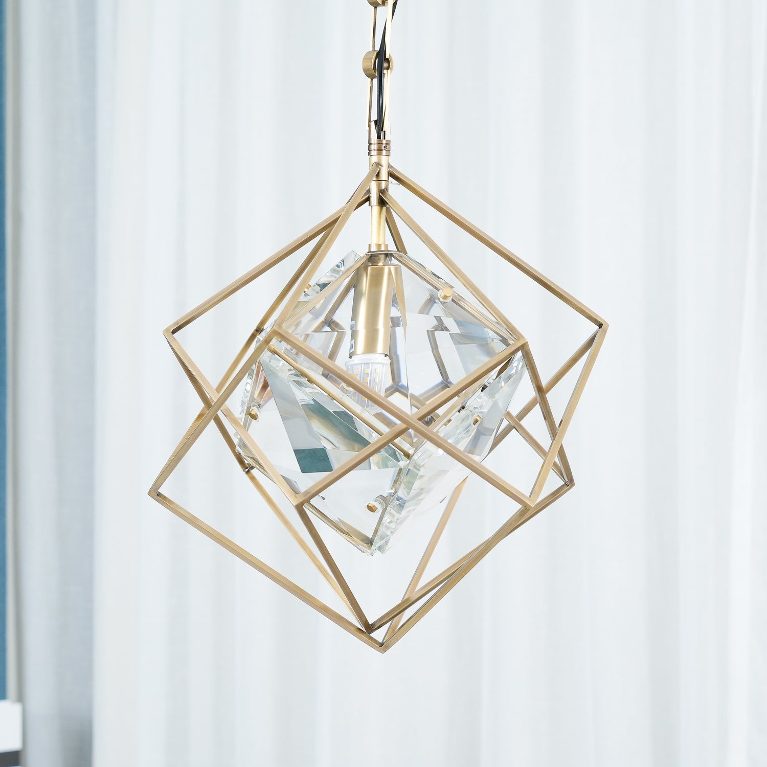Epic Pendant Light - Blowlighting