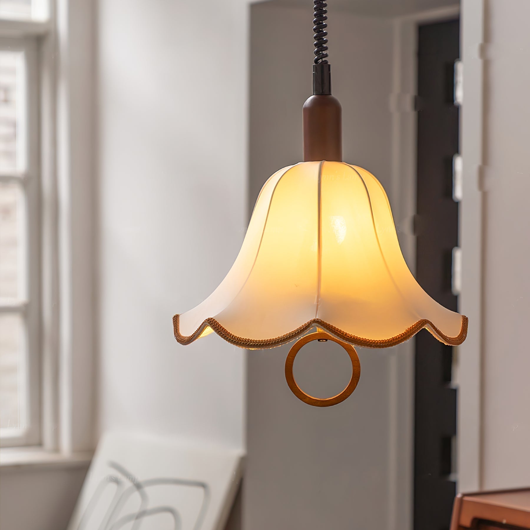 Eurvaryra Klassische Eleganz Stoff Holz Pendelleuchte-Letslighting