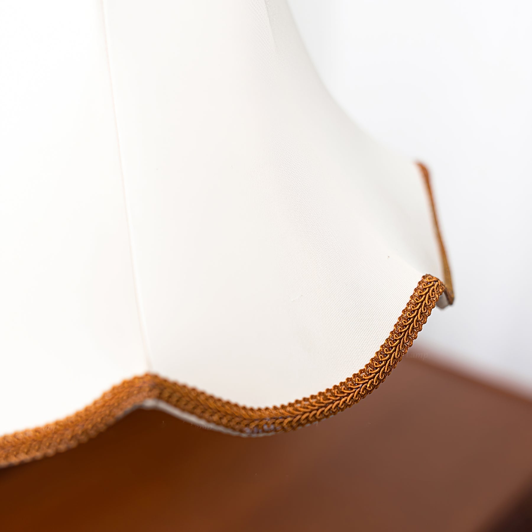 Eurvaryra Klassische Eleganz Stoff Holz Pendelleuchte-Letslighting