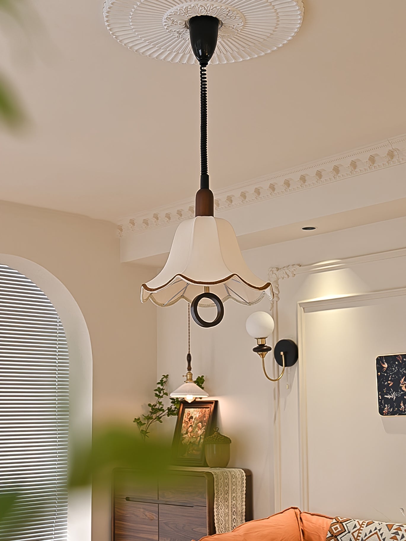 Eurvaryra Klassische Eleganz Stoff Holz Pendelleuchte-Letslighting