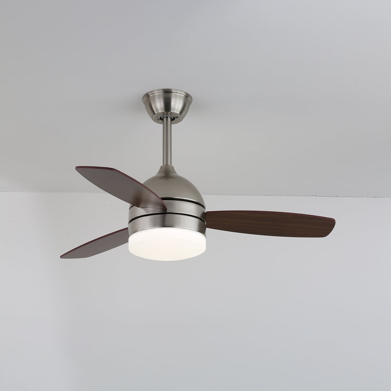 Caelan Deckenventilatorleuchte mit Fernbedienung und Deckenhalterung