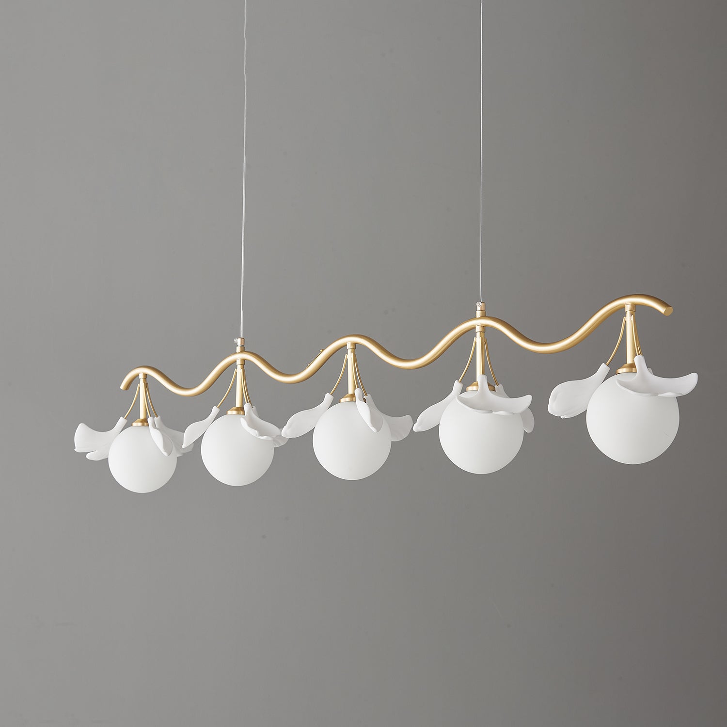Olivia Keramik Gingko Blume Messing Kronleuchter-Letslighting