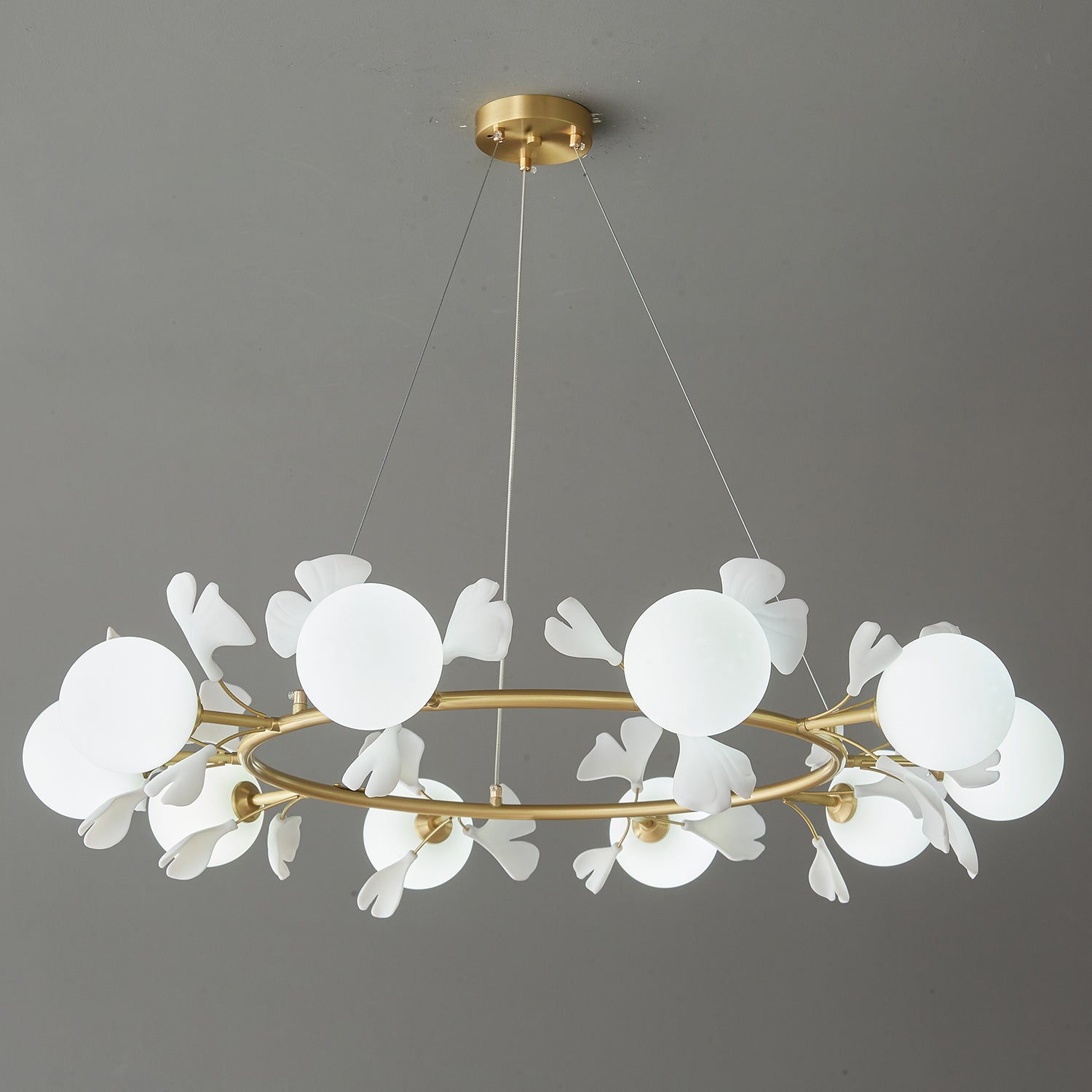 Olivia Keramik Gingko Blume Messing Kronleuchter-Letslighting