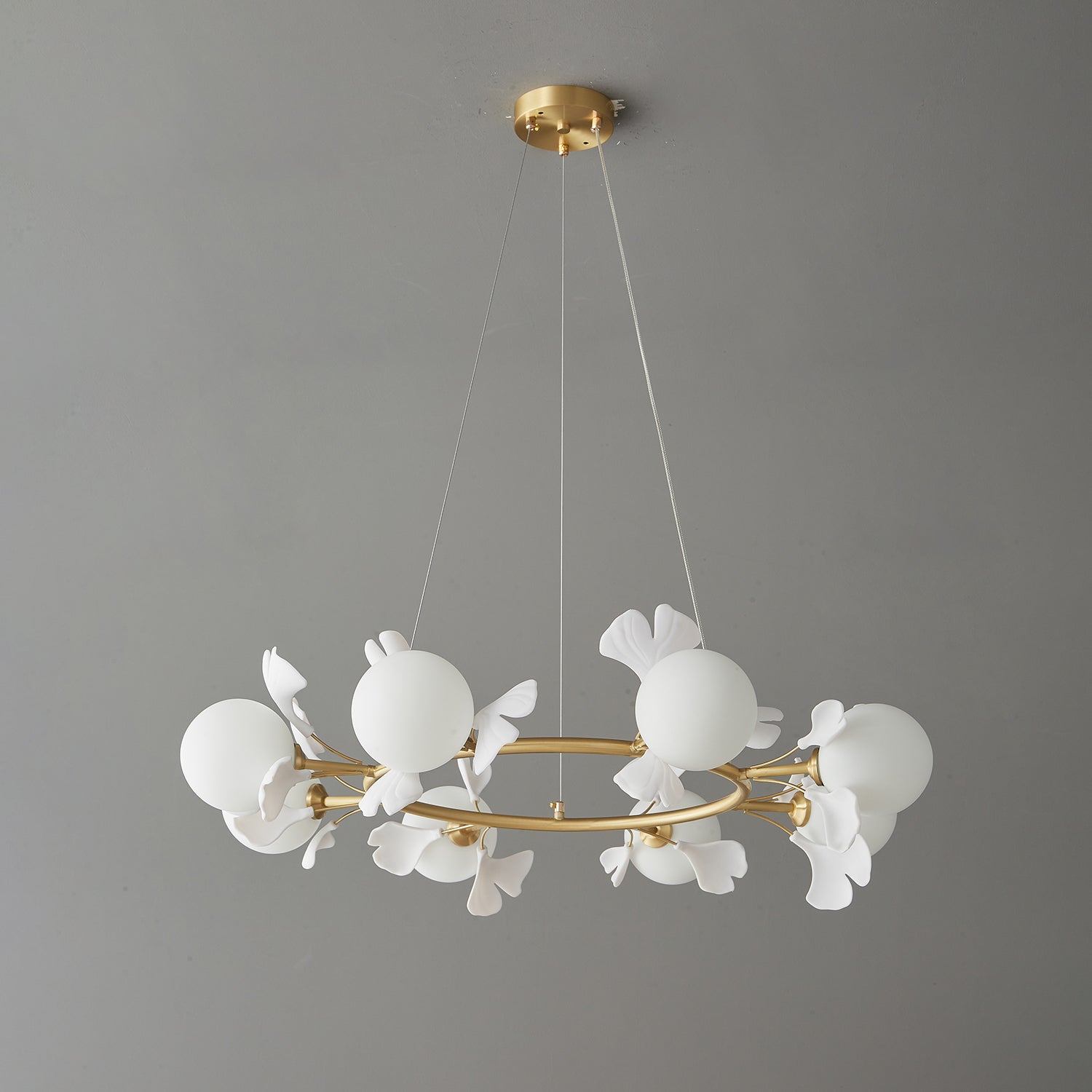 Olivia Keramik Gingko Blume Messing Kronleuchter-Letslighting