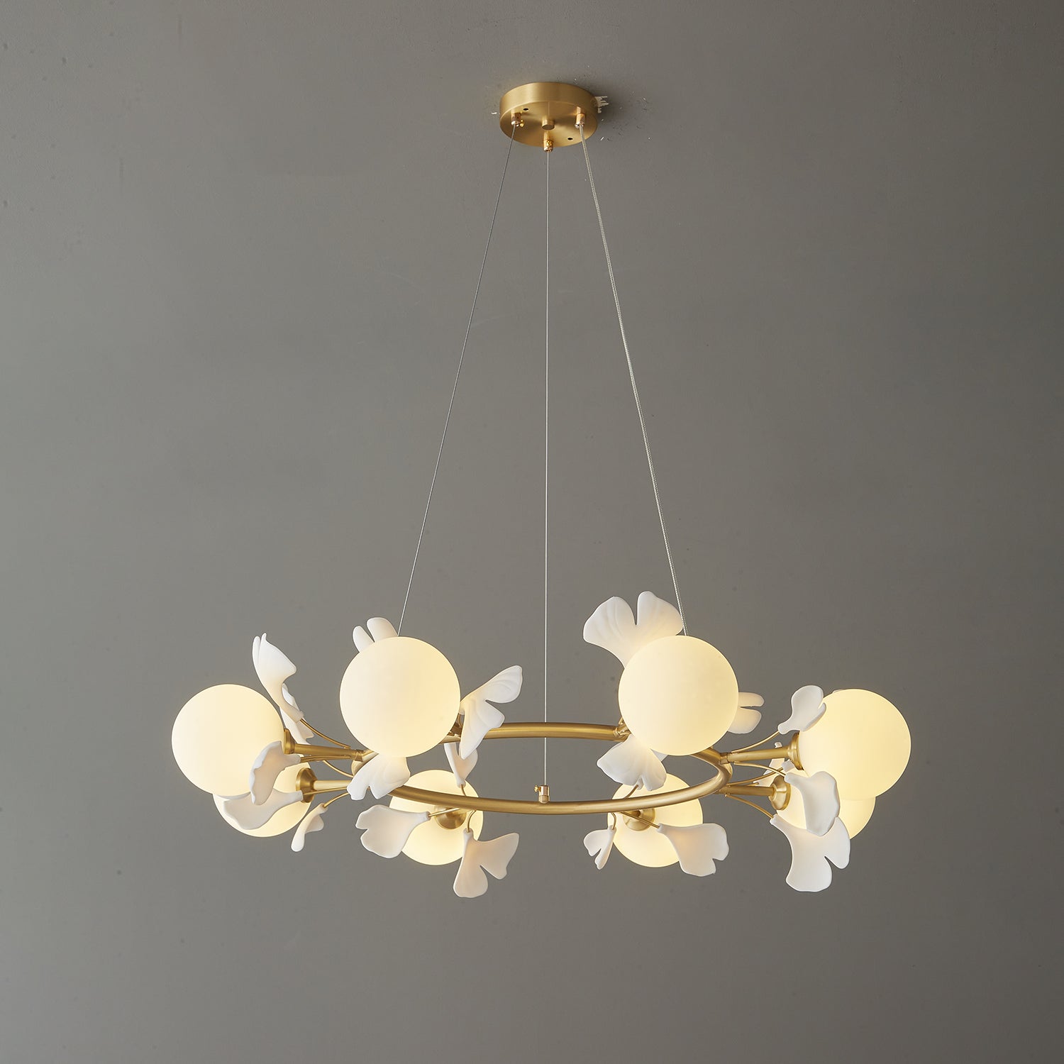 Olivia Keramik Gingko Blume Messing Kronleuchter-Letslighting