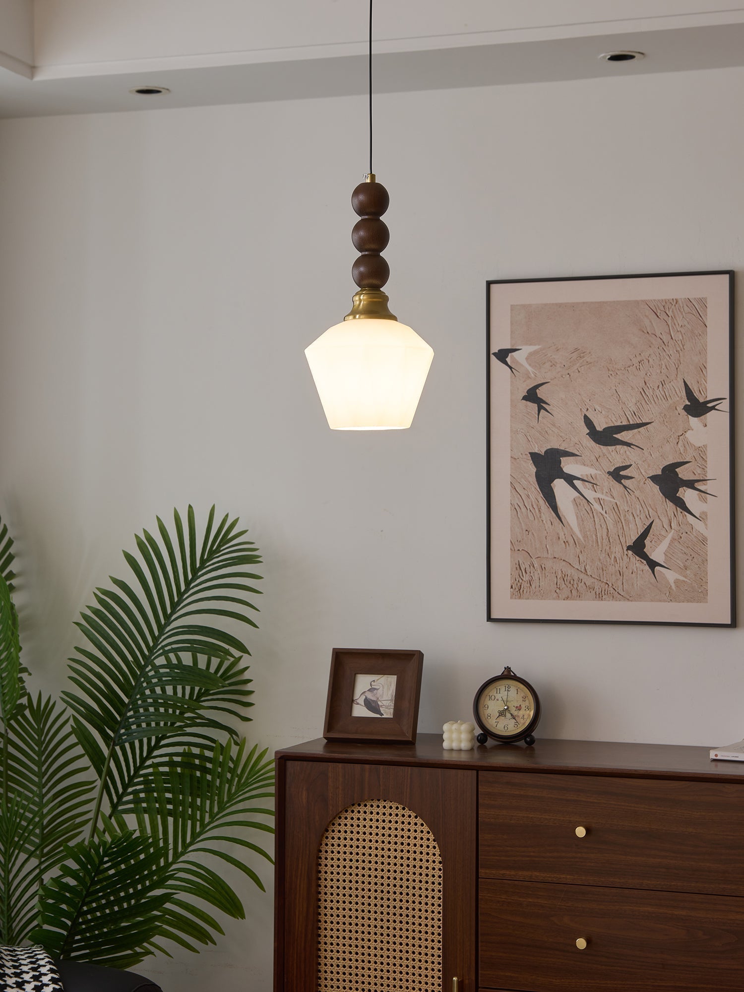 Evandra Pendant Light - Blowlighting