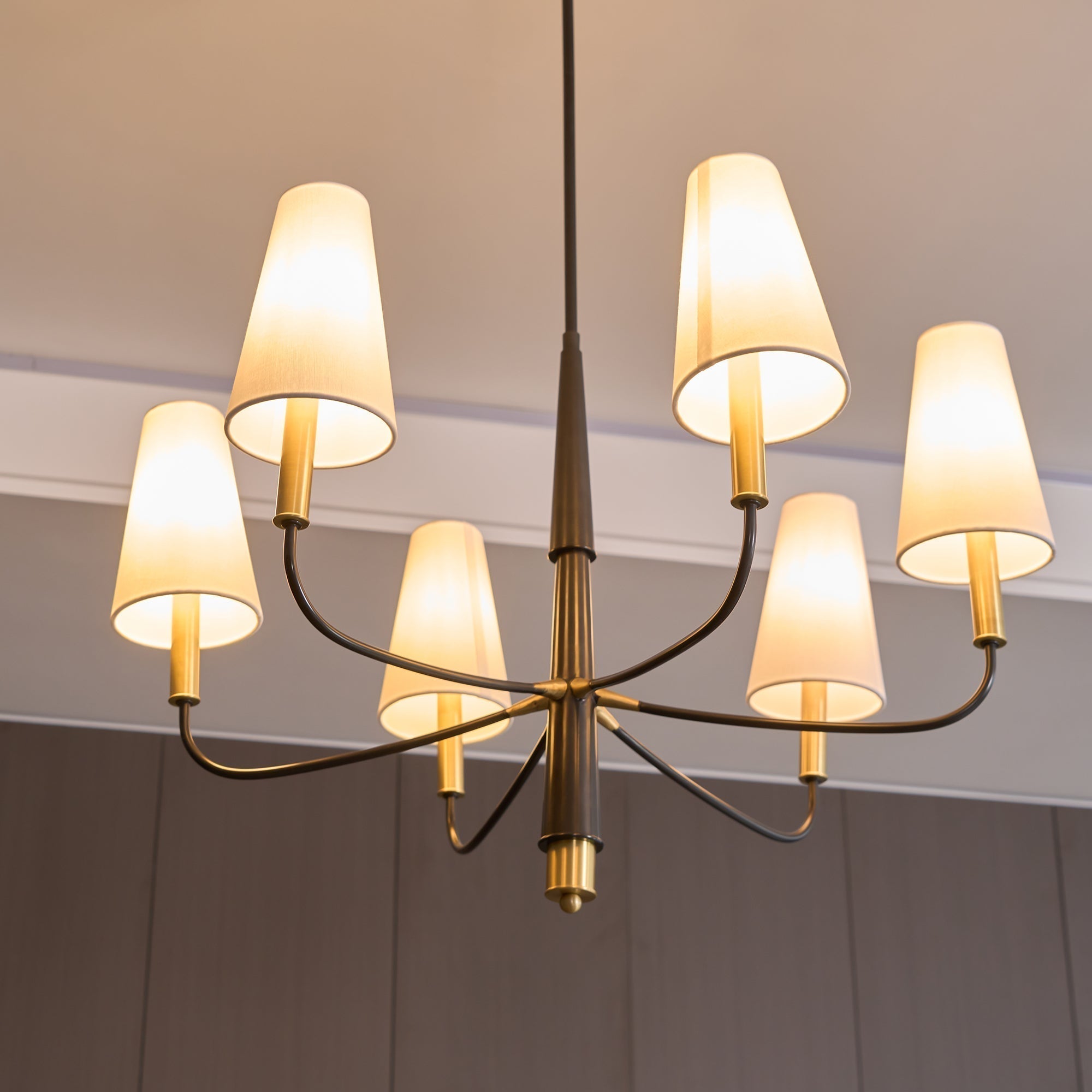 Lyshae Vintage Industrieller Messing-Stoff-Kronleuchter-Letslighting