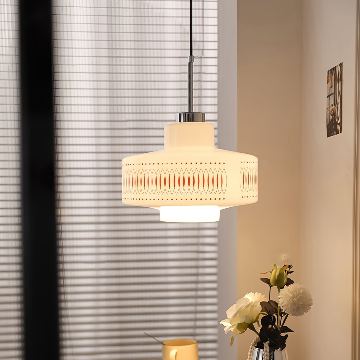 Roko Pendelleuchte im Mid-Century-Stil