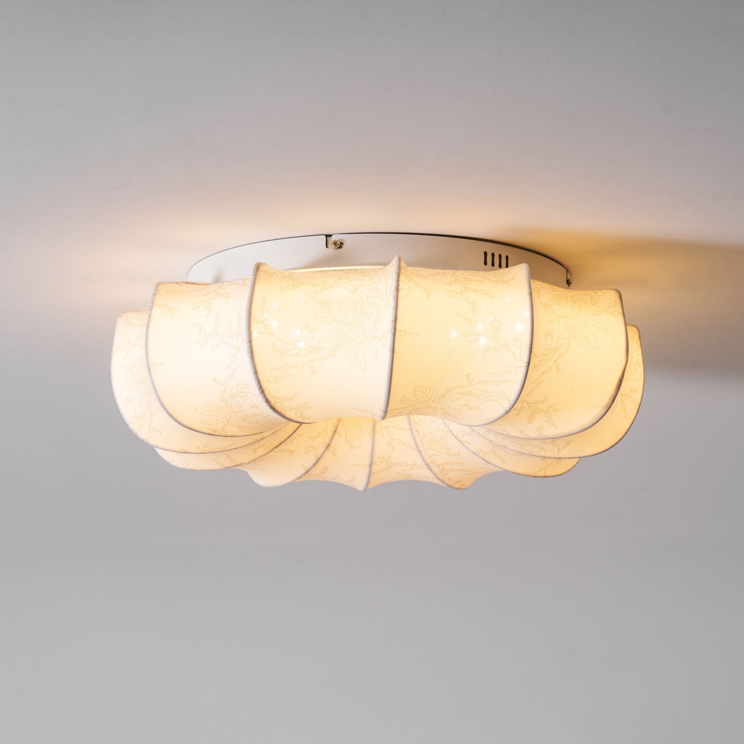 Vivaria Premium Nordic Art Deckenleuchte aus Holz und Stoff-Letslighting