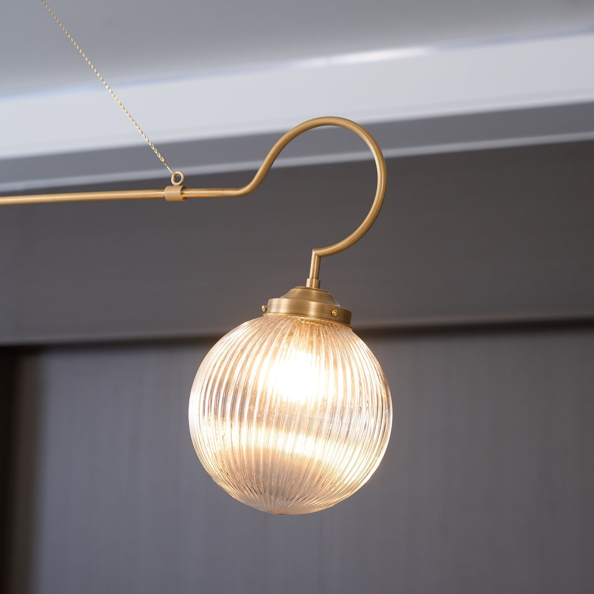 Vavenia Kronleuchter aus Messing und Glas-Letslighting